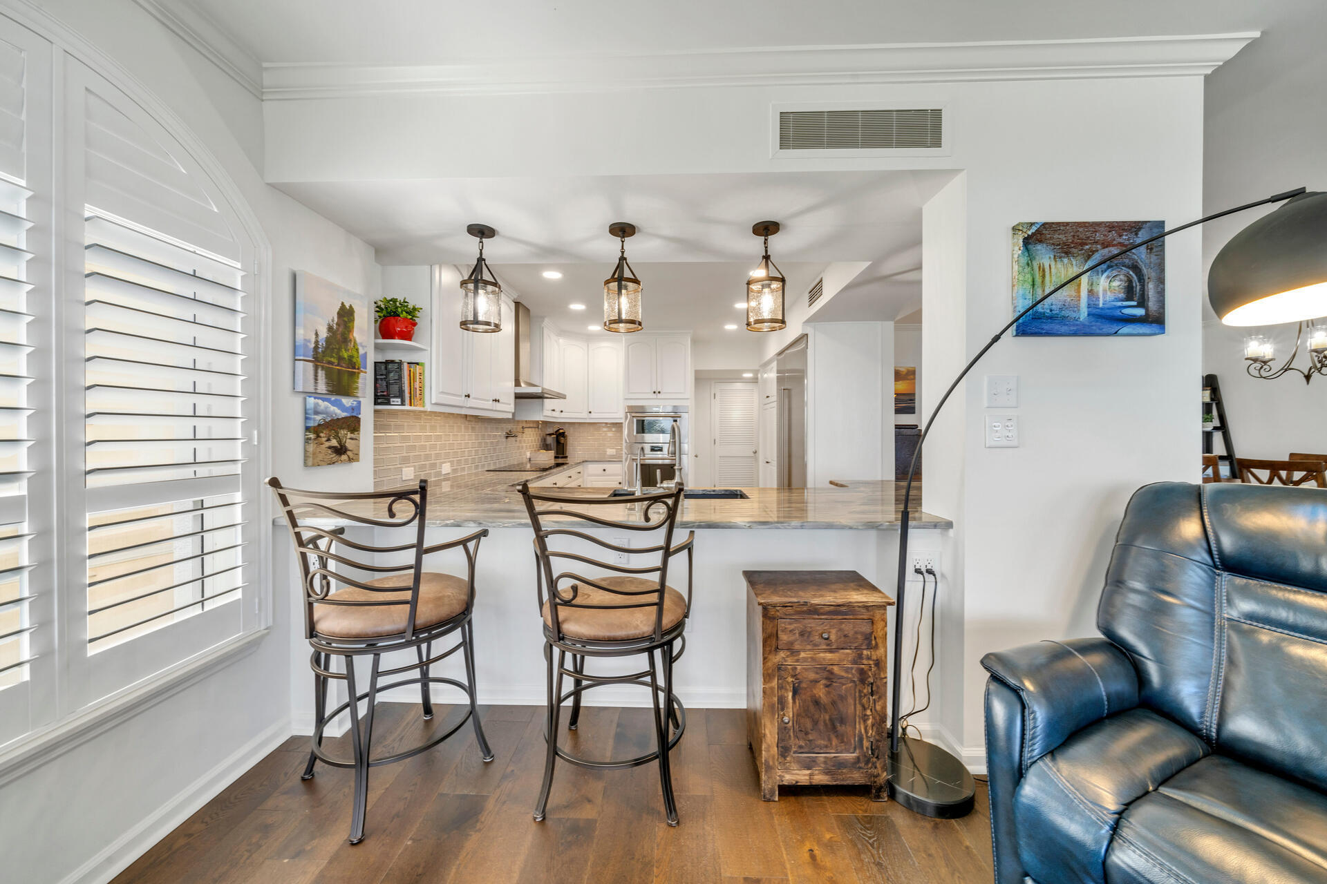 WHITE CLIFFS CONDO - Residential
