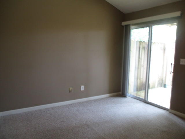 PINE MEADOWS 3RD ADDN PH 2 - Residential Lease