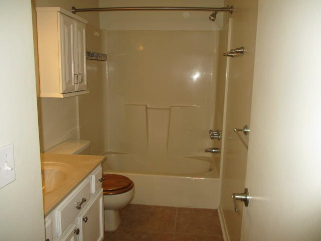 PINE MEADOWS 3RD ADDN PH 2 - Residential Lease