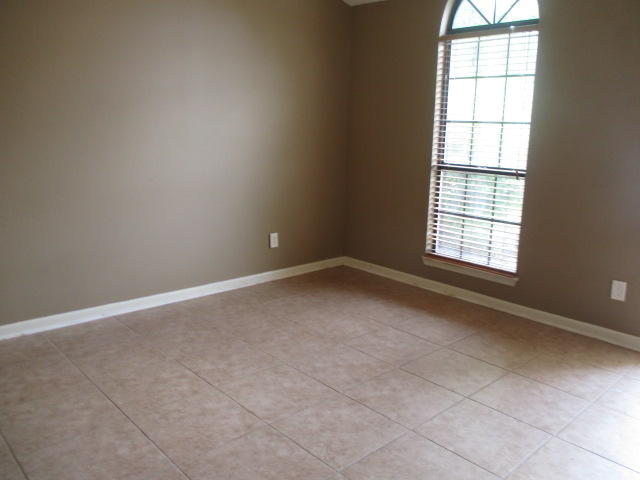 PINE MEADOWS 3RD ADDN PH 2 - Residential Lease