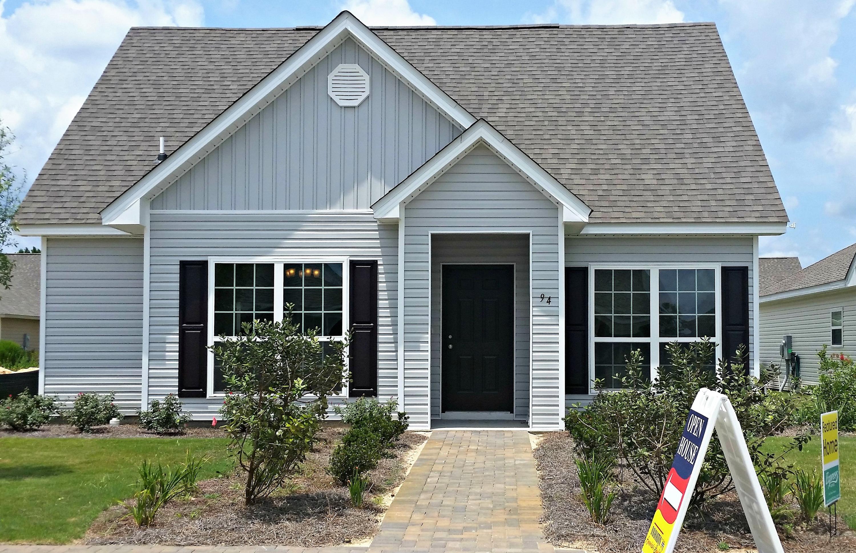 Closing cost incentive provided using builders preferred lender.
The Mason plan has 3 bedrooms, 2 bathrooms and a two car garage. This is a very open plan that offers lots of natural light. Seperate garden tub and shower and large master bedroom. Split bedroom plan
Monthly HOA fees for Schooner Landing Section of $ 293 INCLUDE: Over 200 Cable channels, Access to all pools, 24hour gym, Clubhouse, Movie Theatre, Tennis and Basketball Court, Playground, Bay Club with Fishing Pier. HOA in Schooner Landing also INCLUDES a full landscaping program. Every Yard is Maintained- Cut, fertilized, mulched, irrigation included.