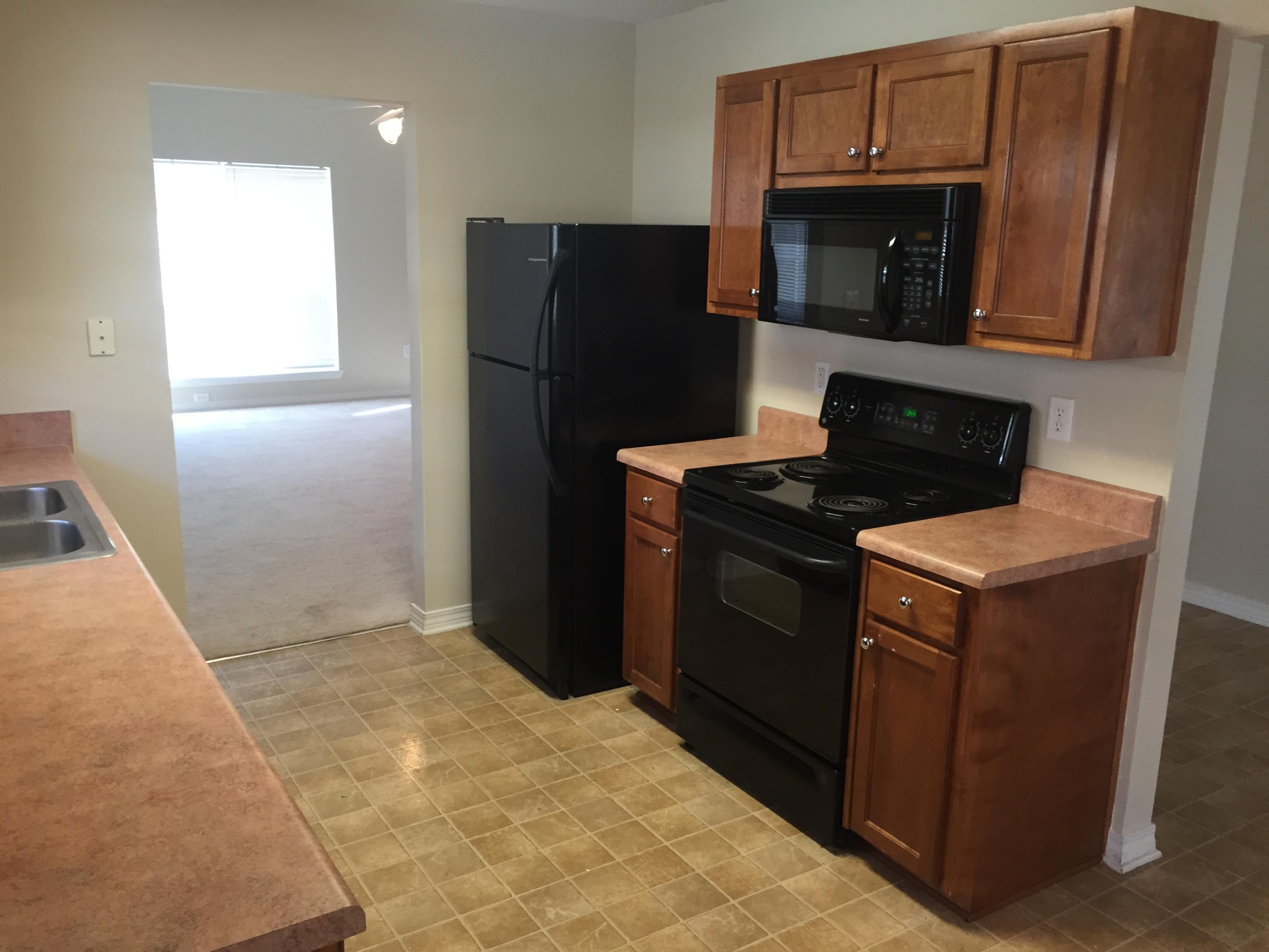 VICTORIAN VILLAGE - Residential Lease