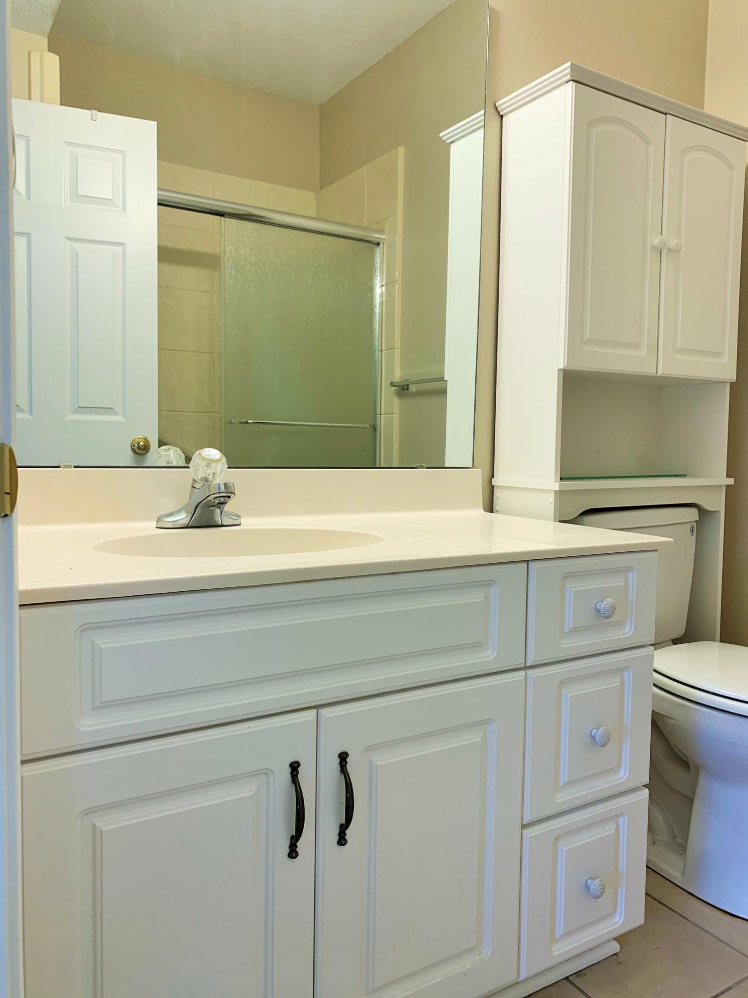 THE OAKS AT NICEVILLE - Residential Lease
