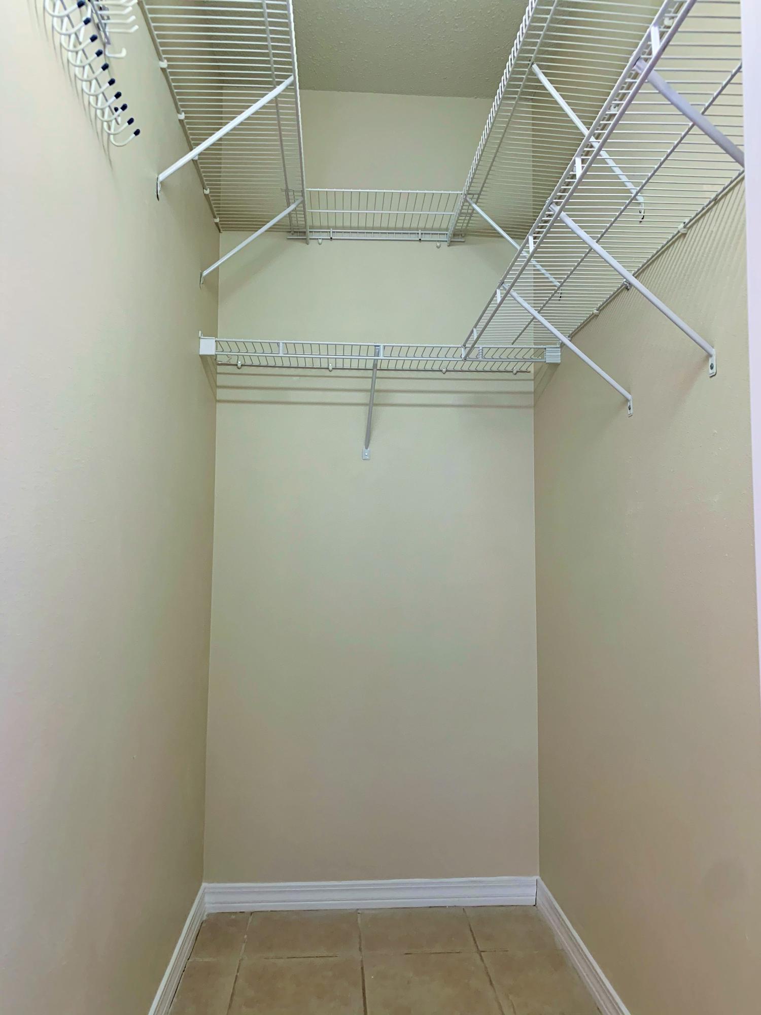 THE OAKS AT NICEVILLE - Residential Lease
