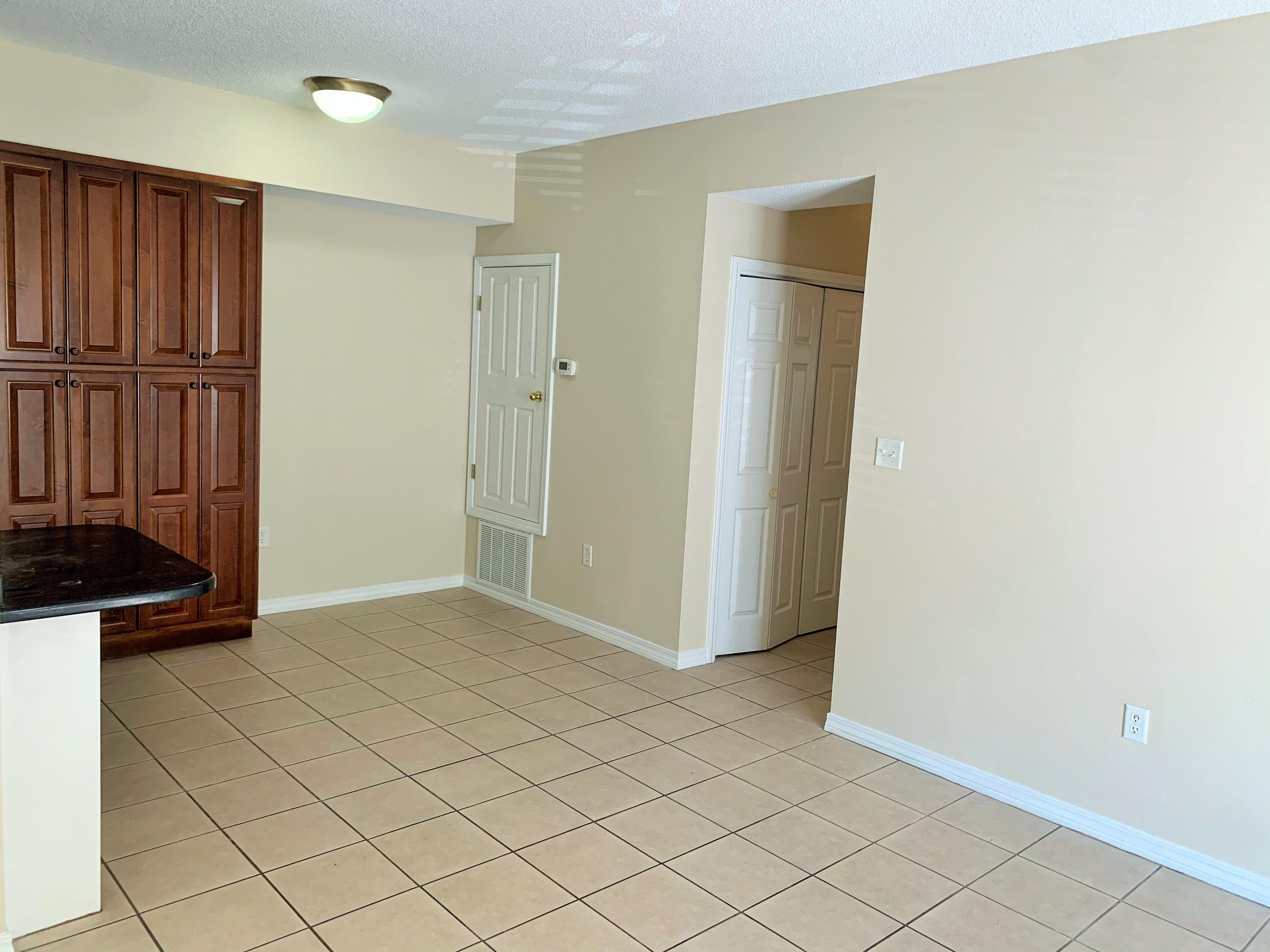 THE OAKS AT NICEVILLE - Residential Lease
