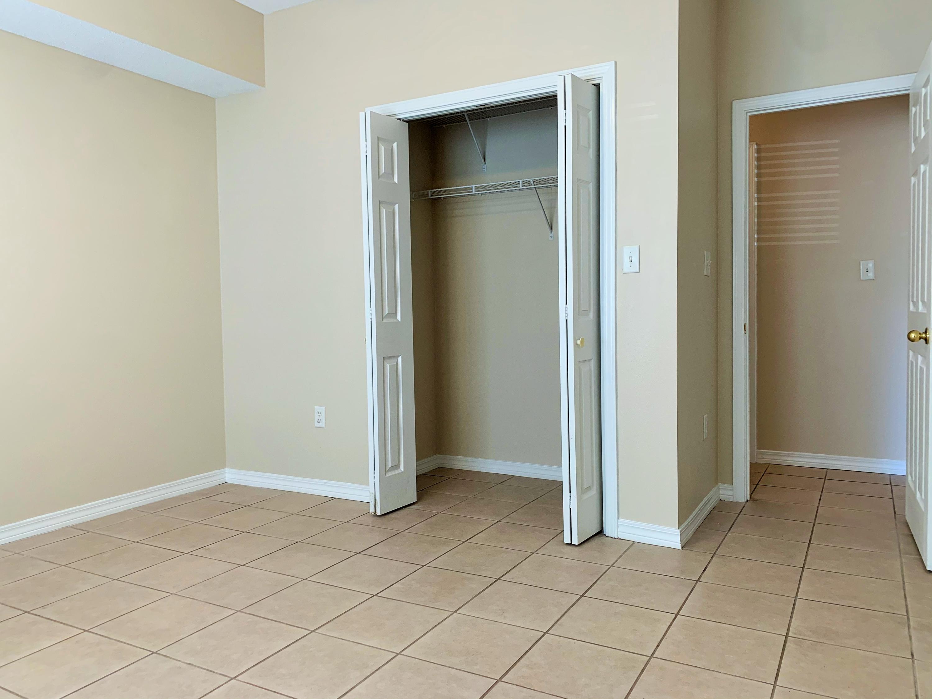 THE OAKS AT NICEVILLE - Residential Lease