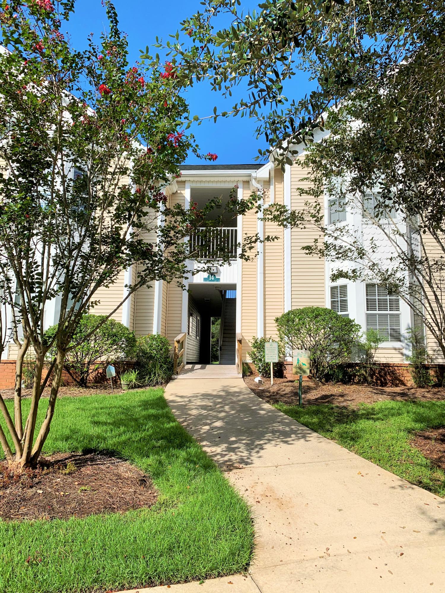 THE OAKS AT NICEVILLE - Residential Lease