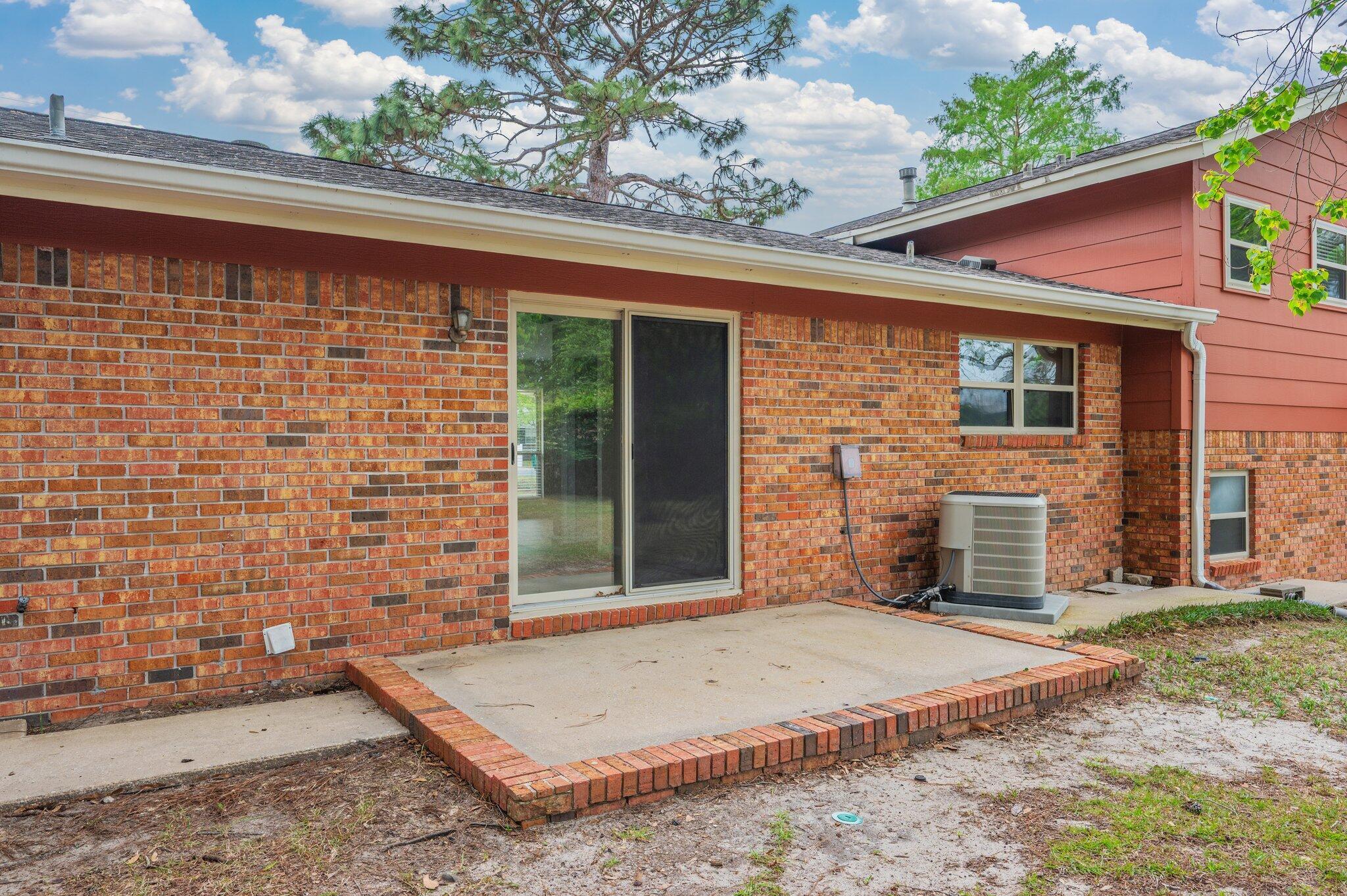 BAYOU POQUITO - Residential Lease