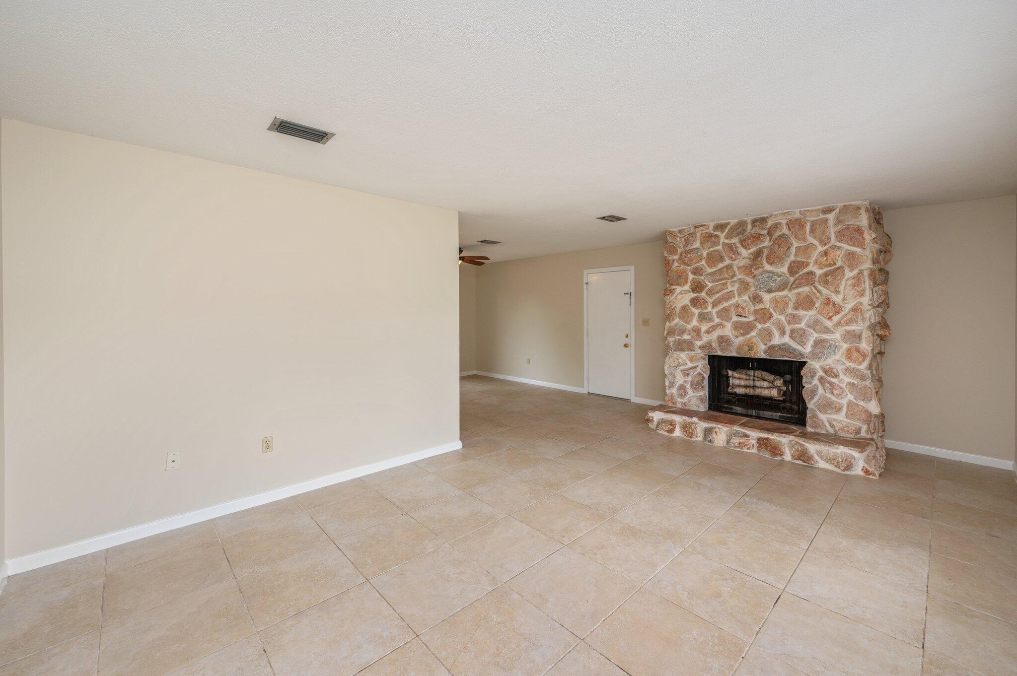 BAYOU POQUITO - Residential Lease