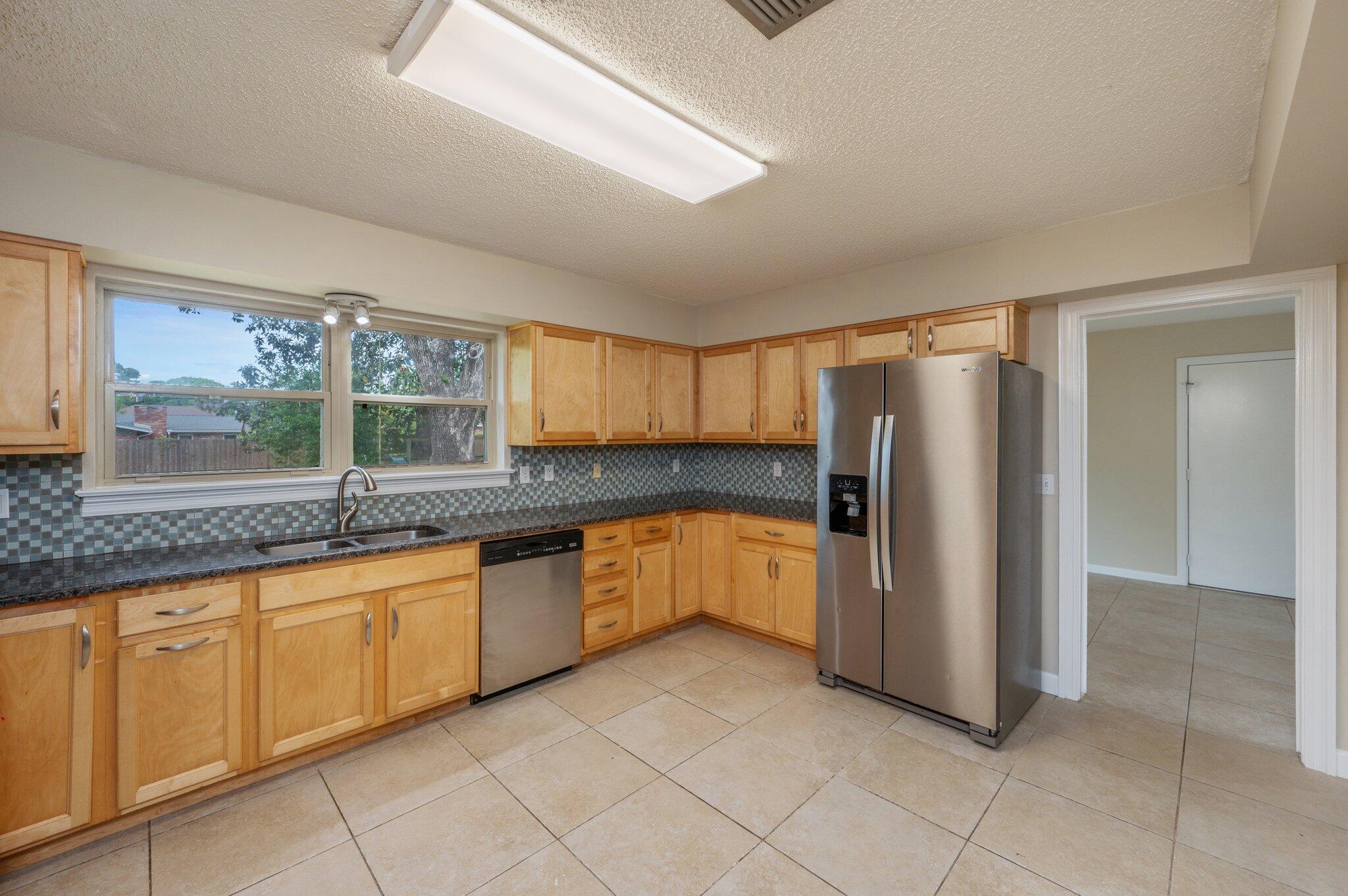BAYOU POQUITO - Residential Lease