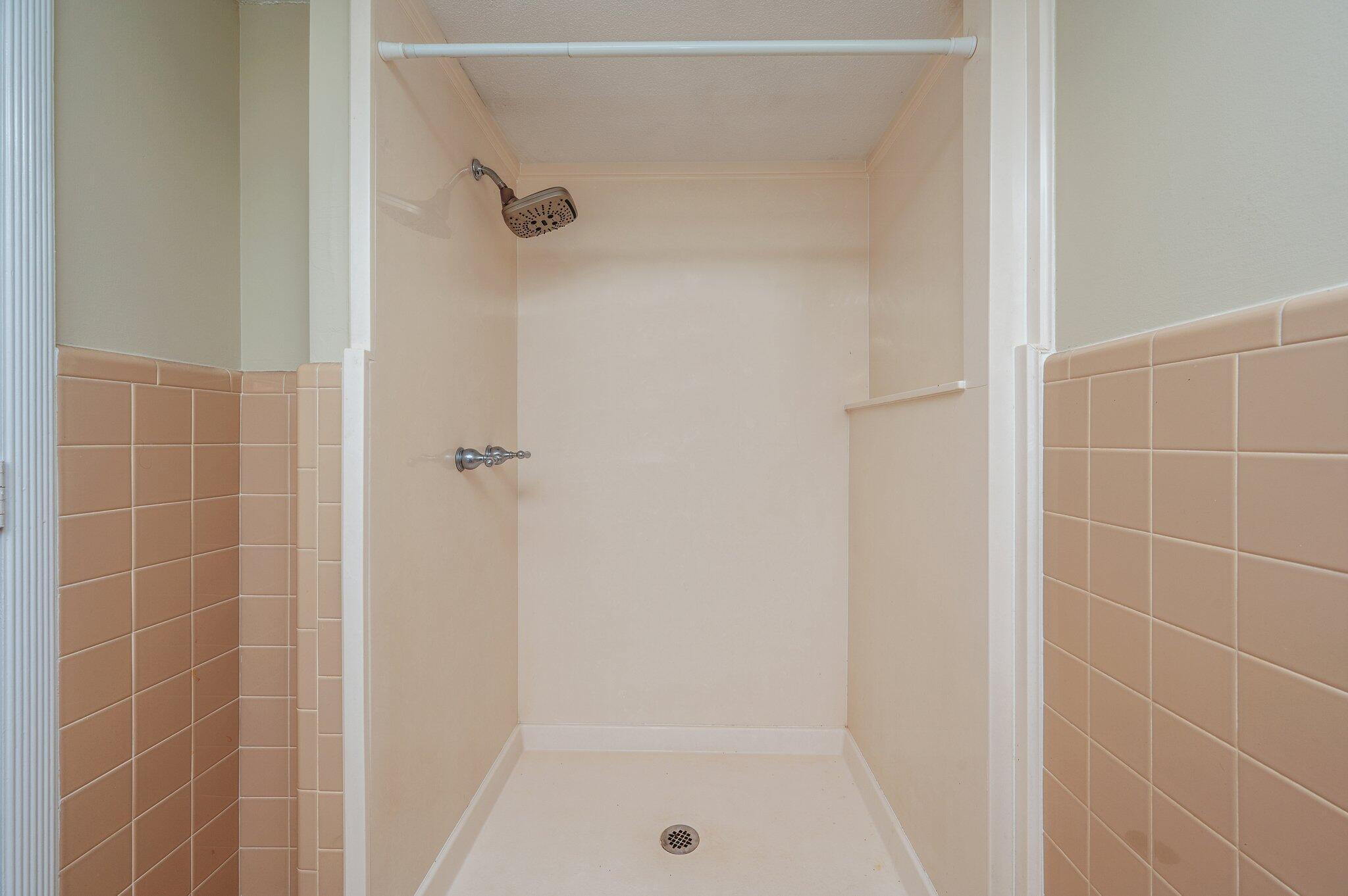 BAYOU POQUITO - Residential Lease