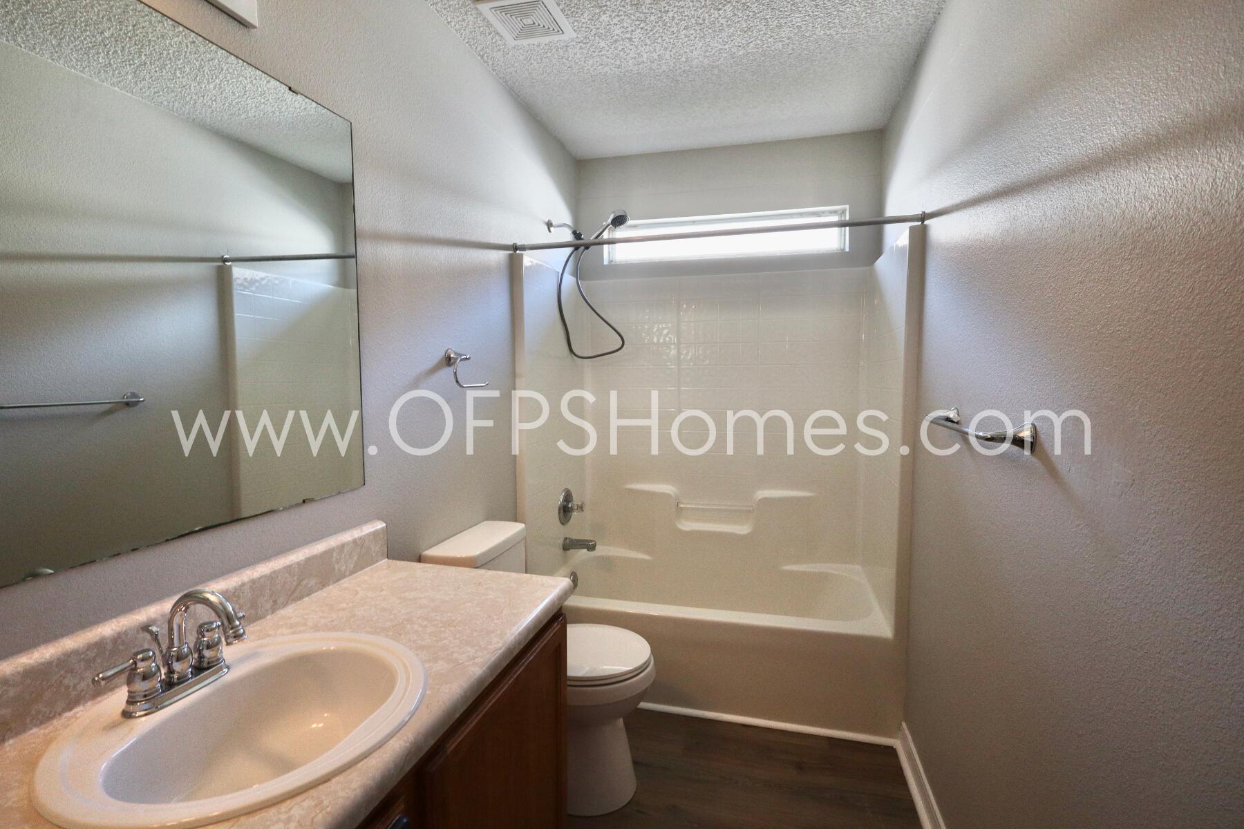 SHADOW LAKES - Residential Lease