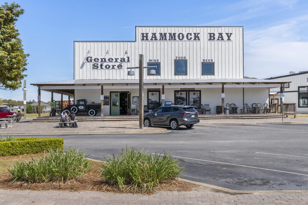 HAMMOCK BAY - Residential