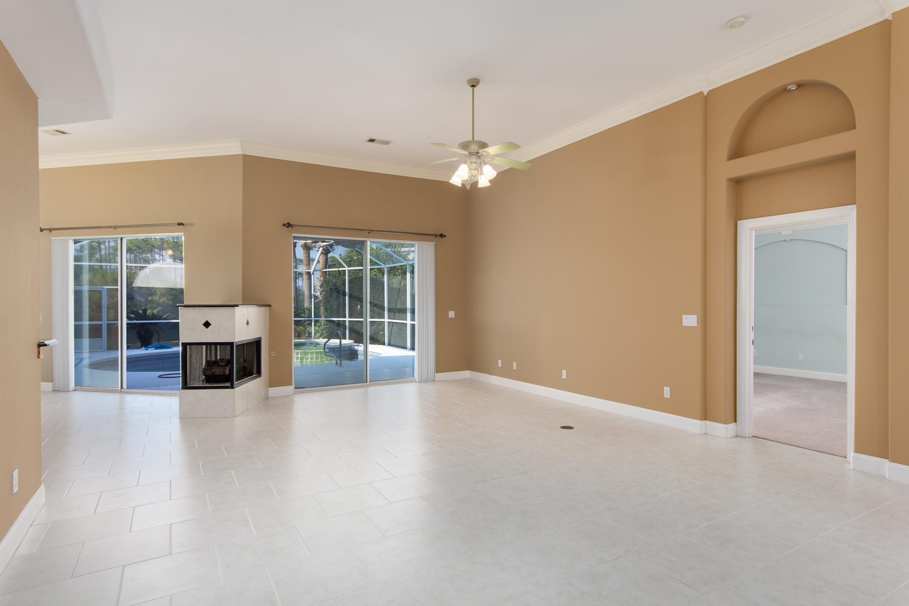 EMERALD LAKES PH 1 - Residential