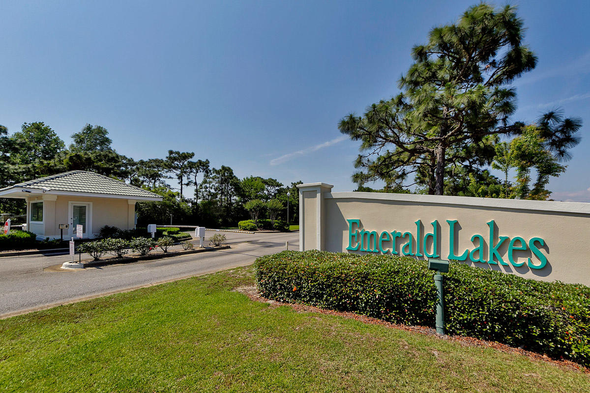 EMERALD LAKES PH 1 - Residential