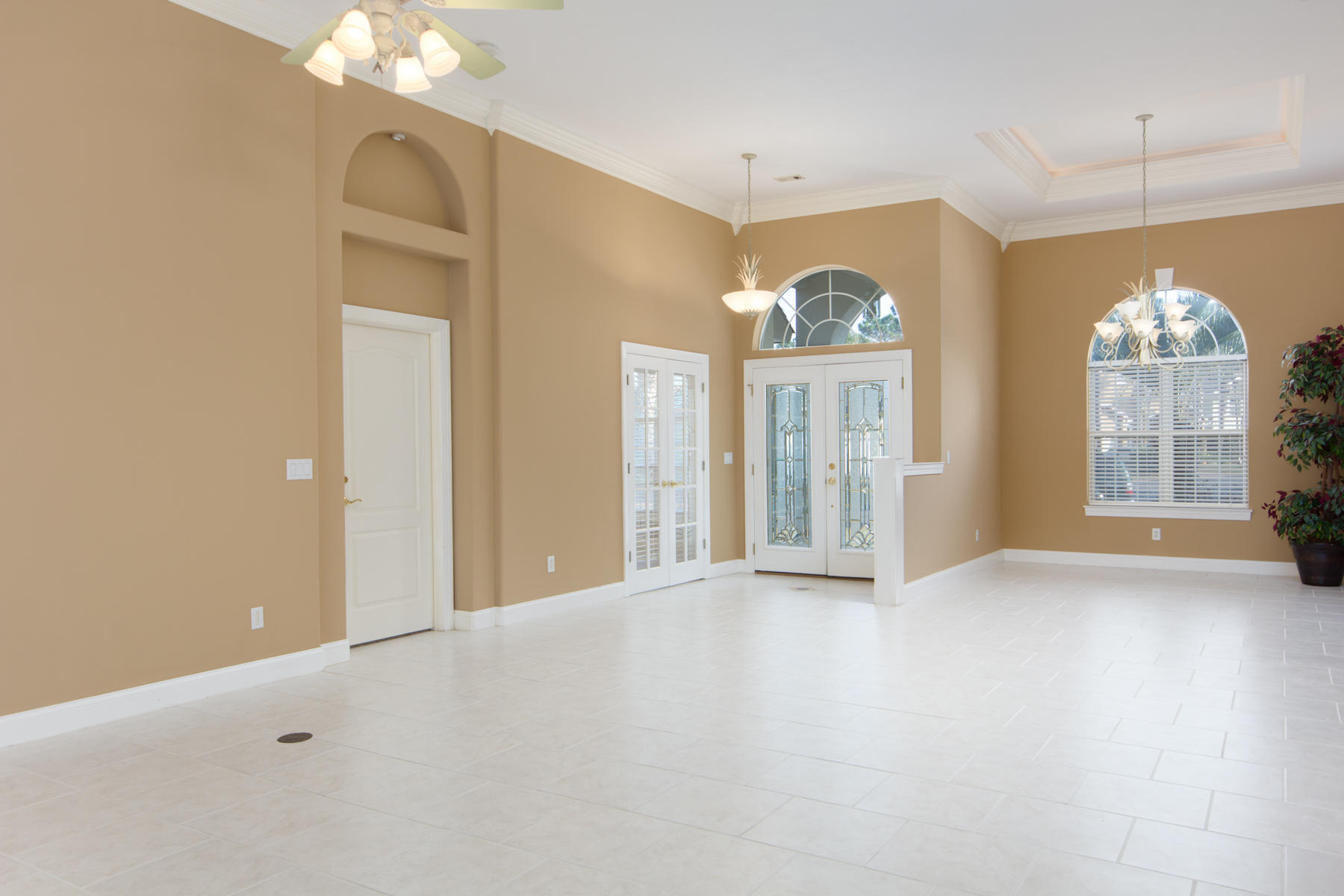 EMERALD LAKES PH 1 - Residential