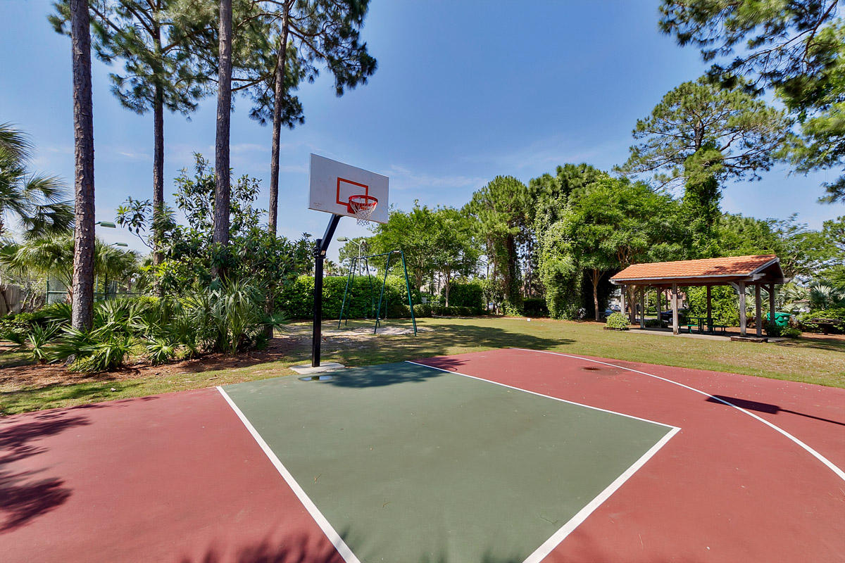 EMERALD LAKES PH 1 - Residential
