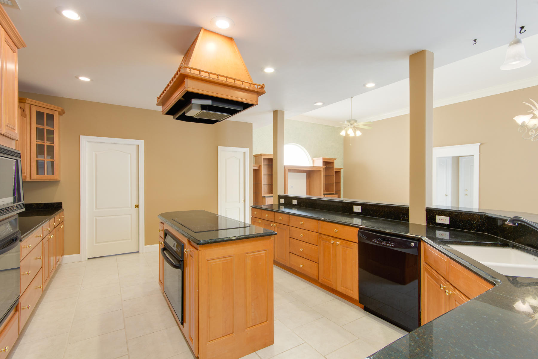 EMERALD LAKES PH 1 - Residential