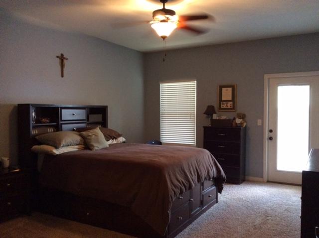 HERITAGE MANOR - Residential Lease