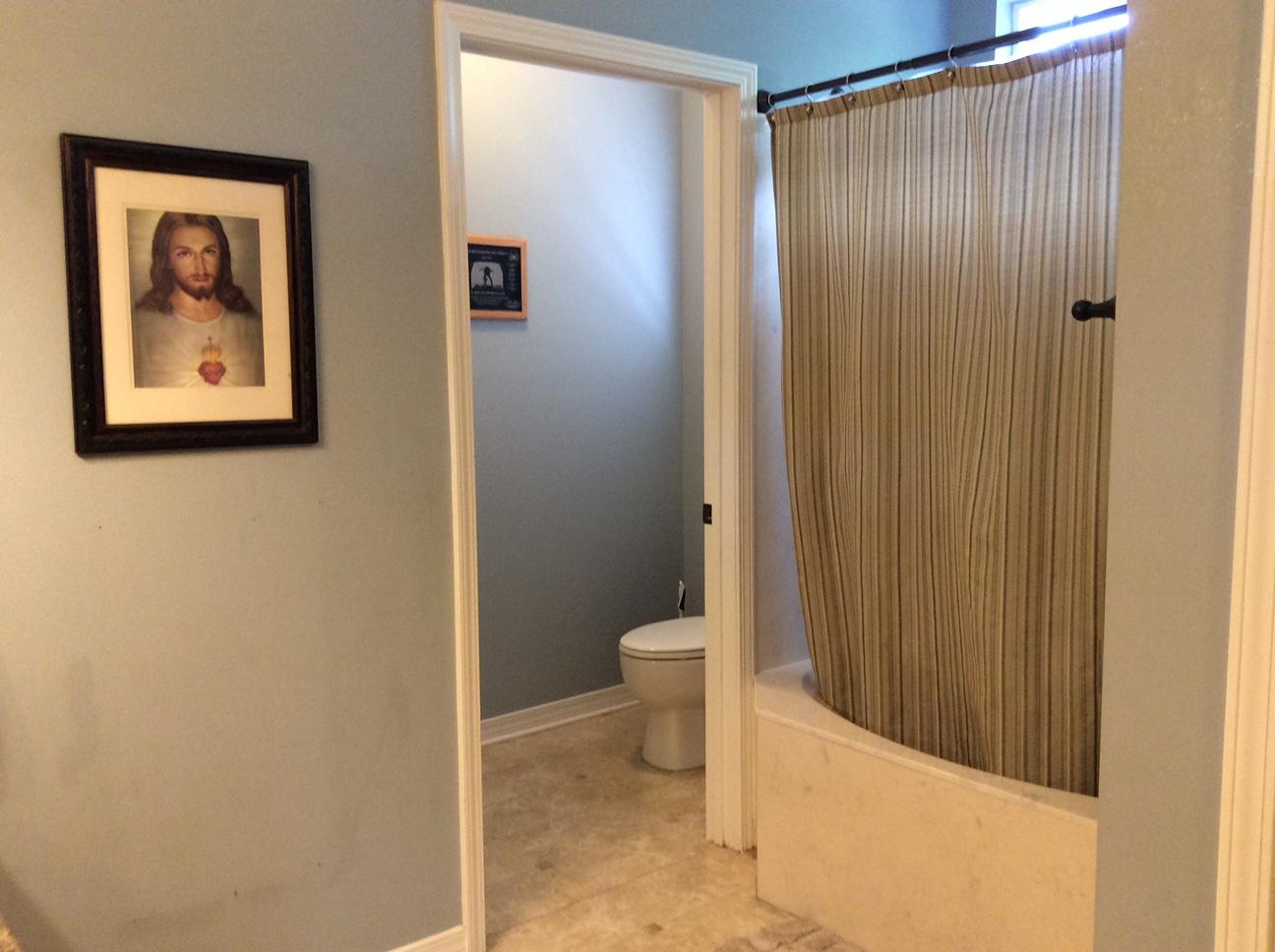 HERITAGE MANOR - Residential Lease