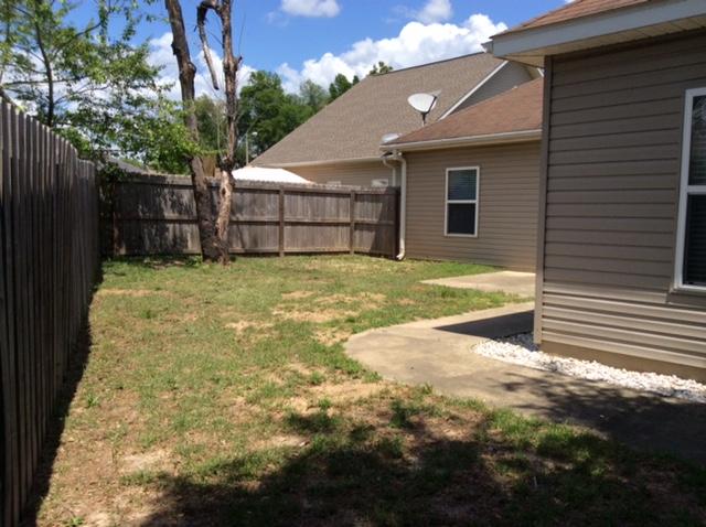 HERITAGE MANOR - Residential Lease