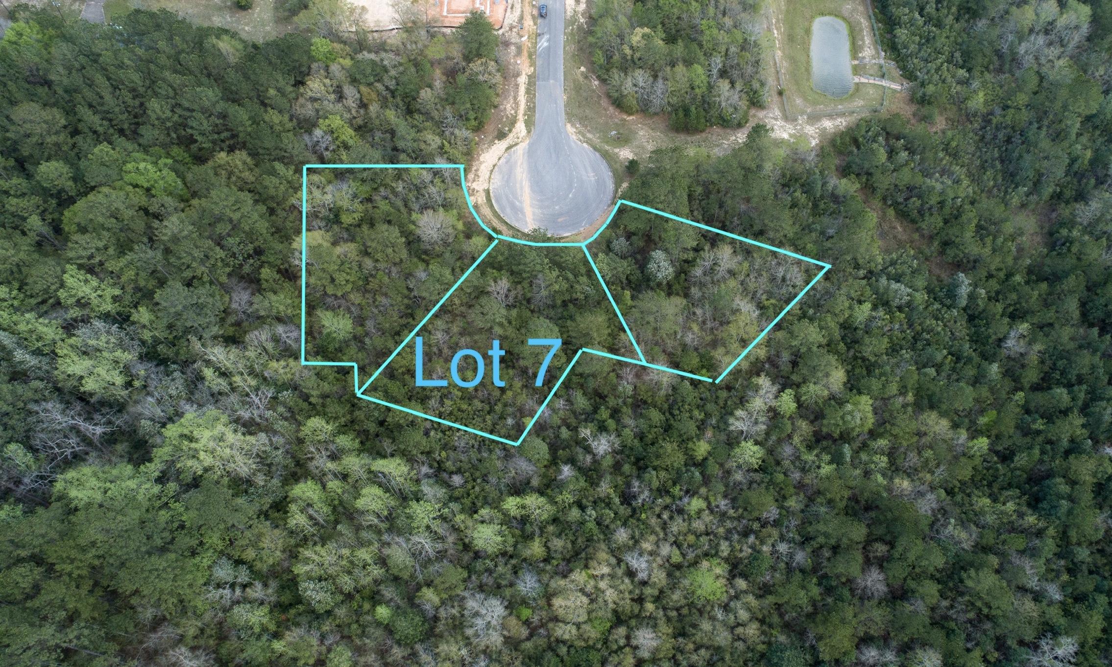 Choose your favorite Builder and build your dream home on this beautiful large cul-de-sac lot in Willow Creek Plantation that backs up to +/-58 acres of Willow Creek Association Common Area along Bends Creek off of Airport Rd. in North Crestview. Phase 2 owners also have access to the Association's Phase 1 Pool and Park on Wayne Rogers Road.