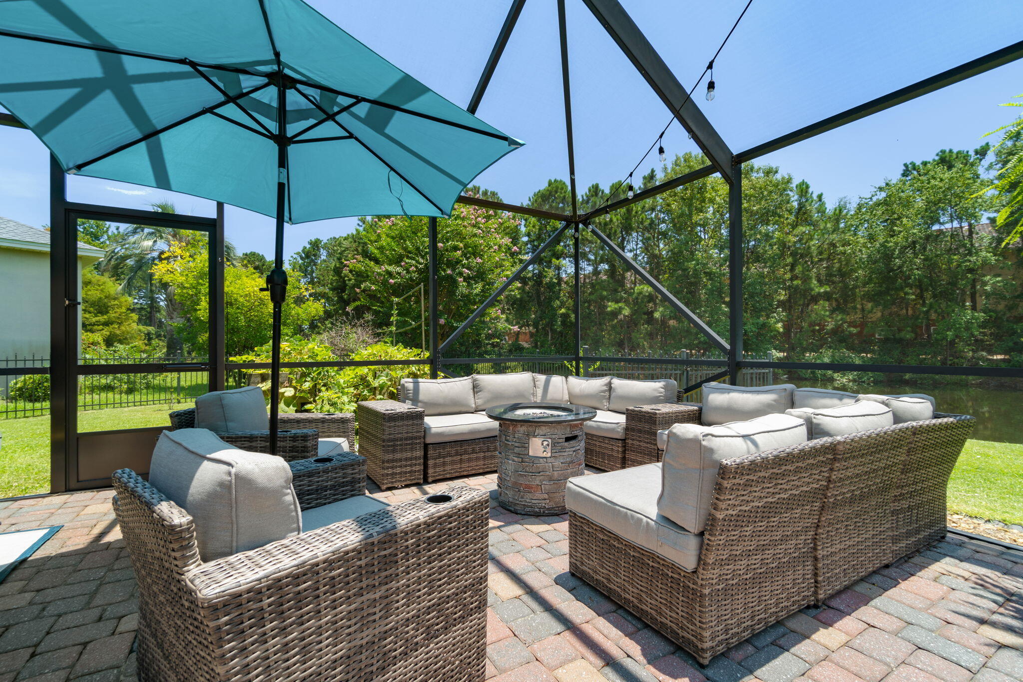 EMERALD LAKES PH 1 - Residential