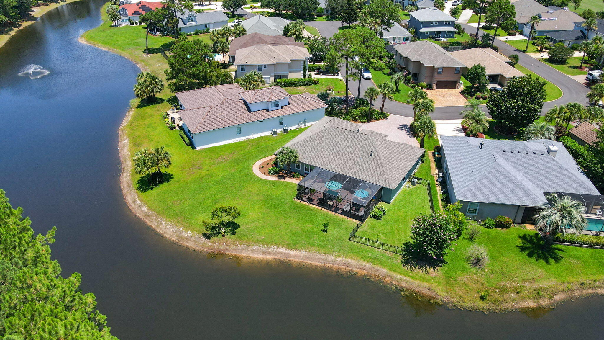 EMERALD LAKES PH 1 - Residential