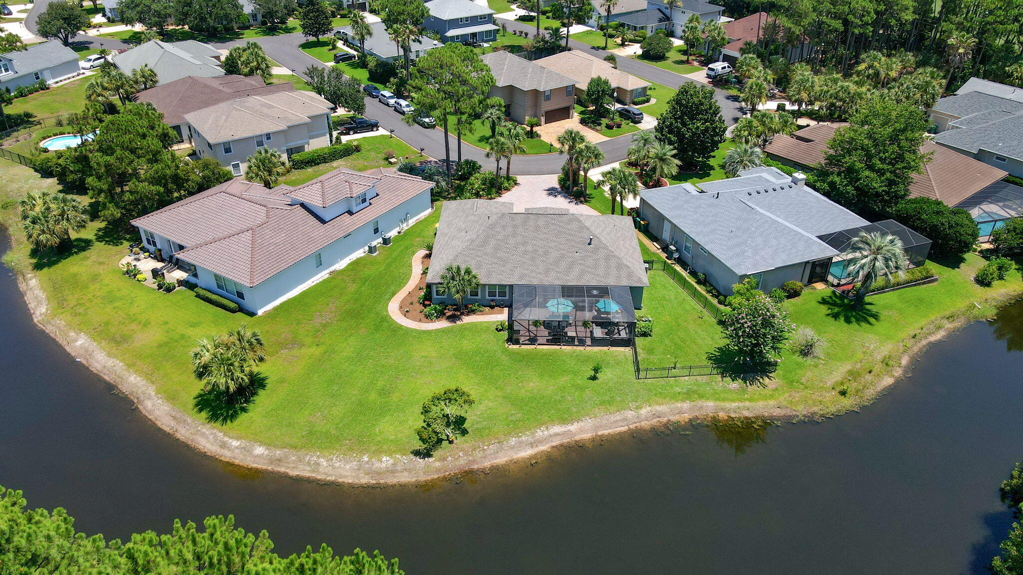 EMERALD LAKES PH 1 - Residential