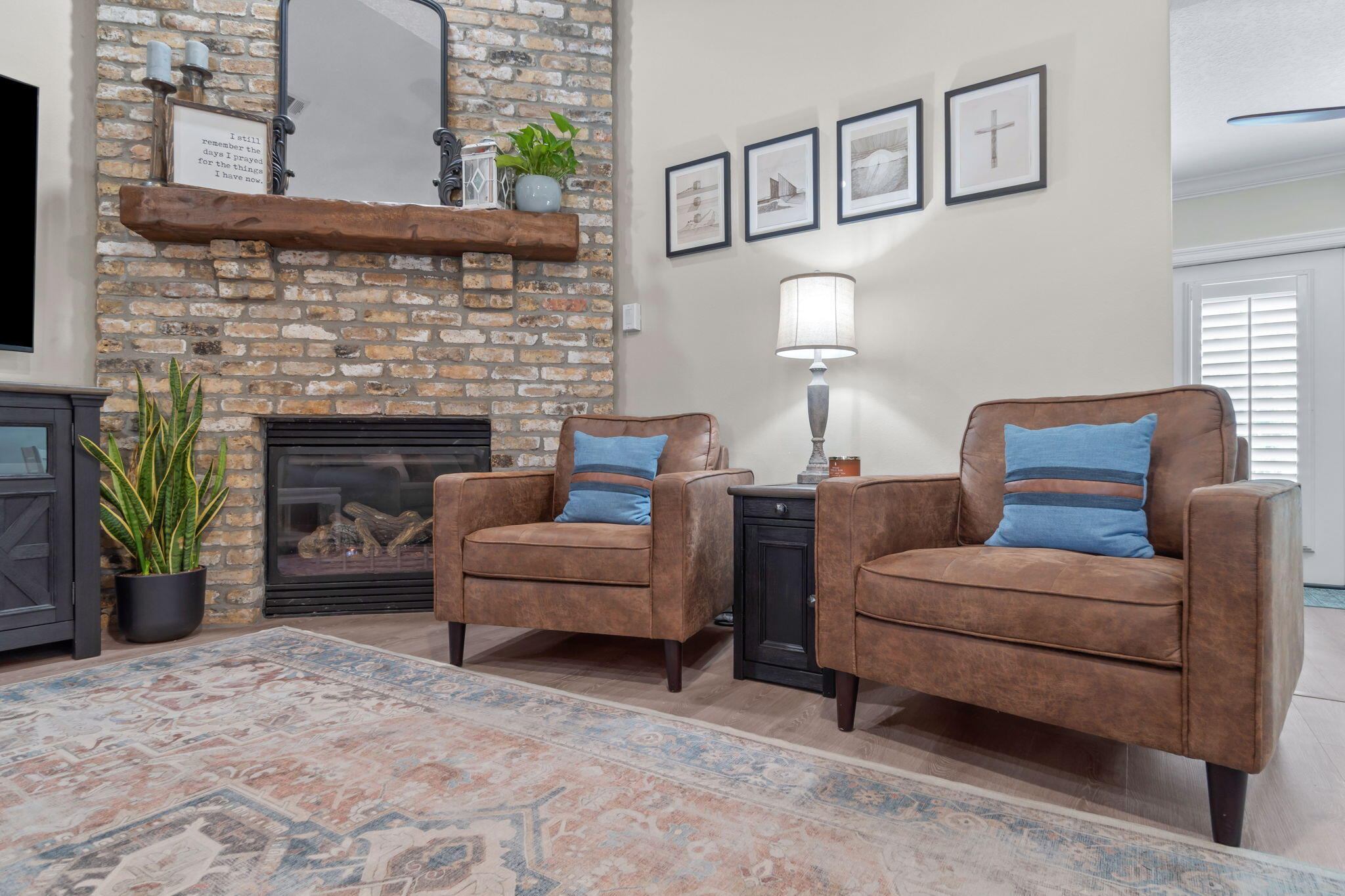 EMERALD LAKES PH 1 - Residential