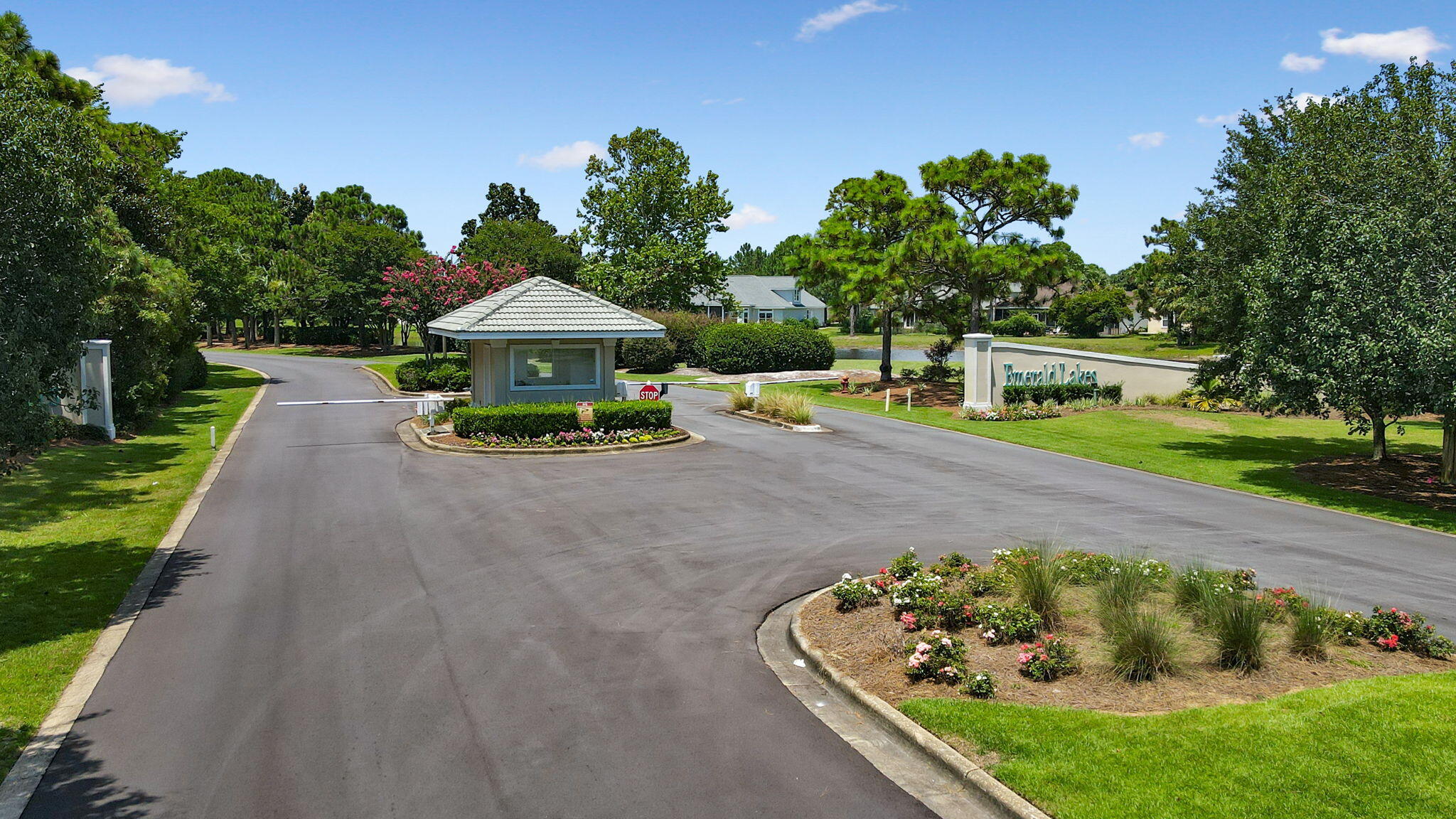EMERALD LAKES PH 1 - Residential