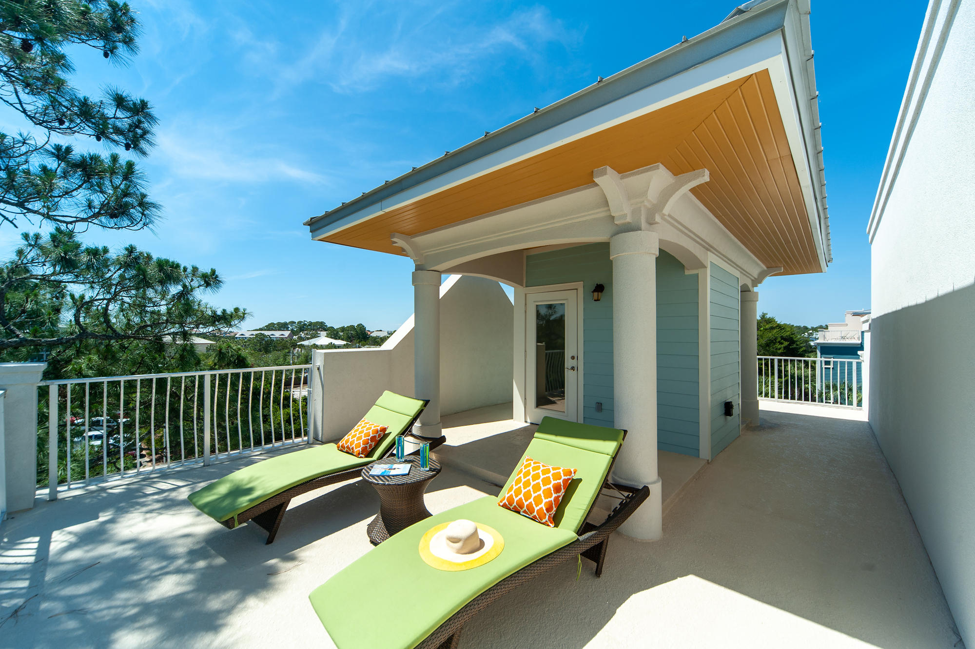 SUMMER PLACE - Residential