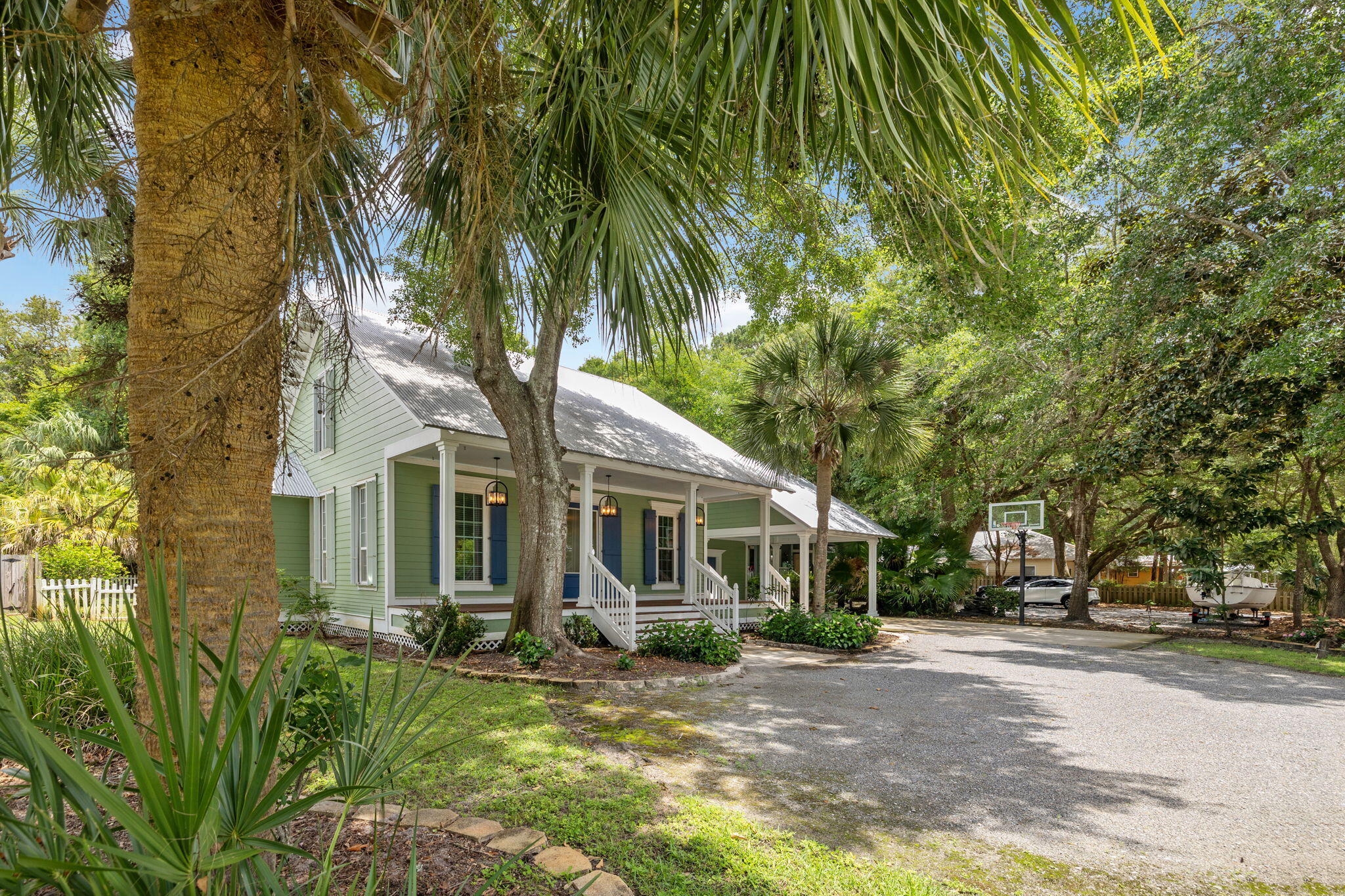 DAUGHETTES AMENDED - Residential