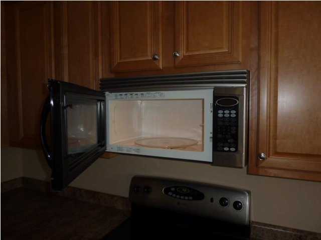 BRENTWOOD PARK - Residential Lease