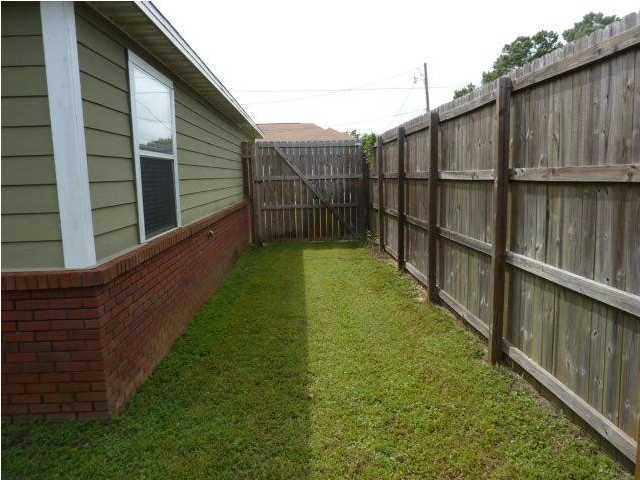 BRENTWOOD PARK - Residential Lease