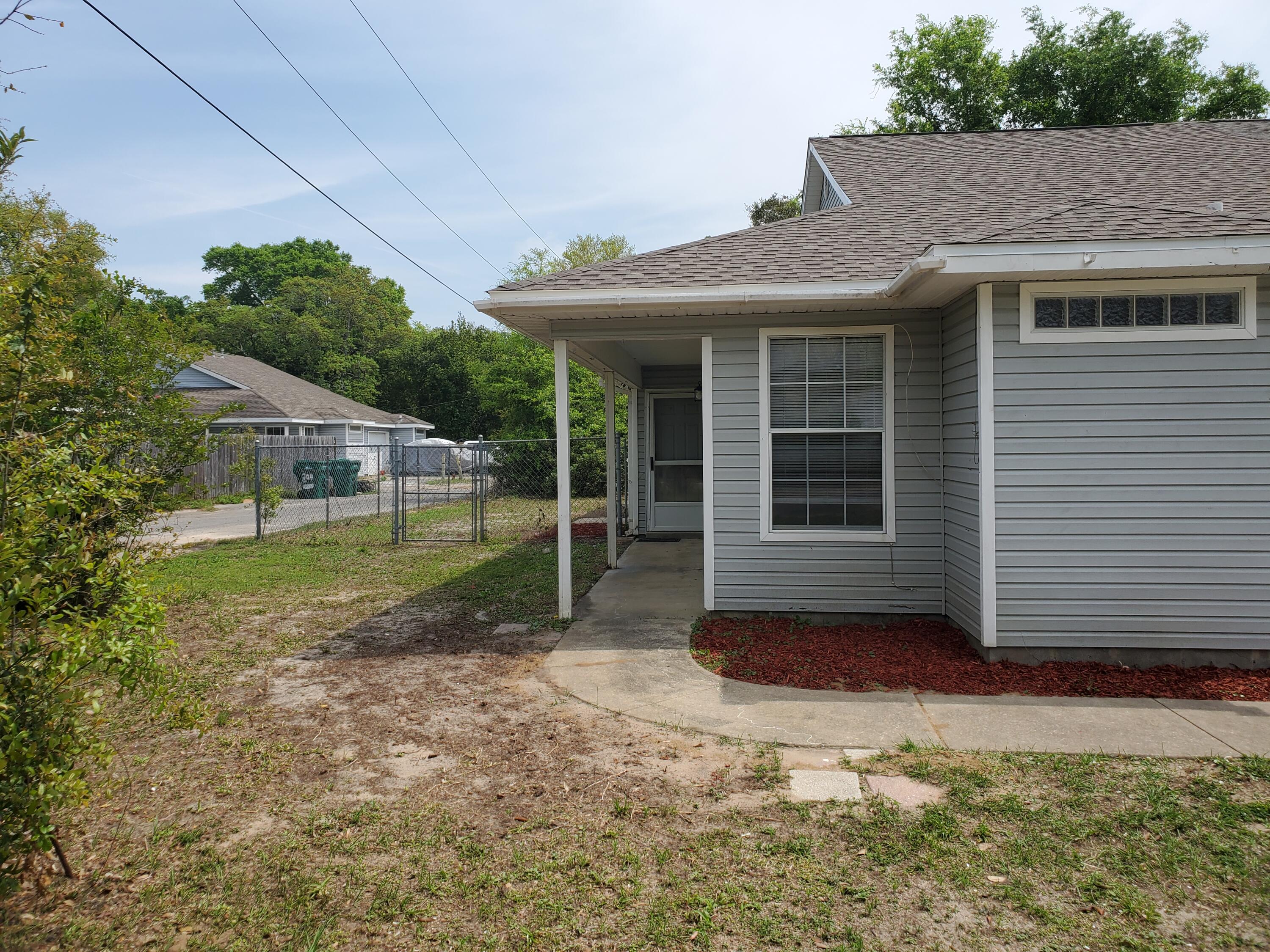 MICHAEL GLENN ESTATES - Residential Lease