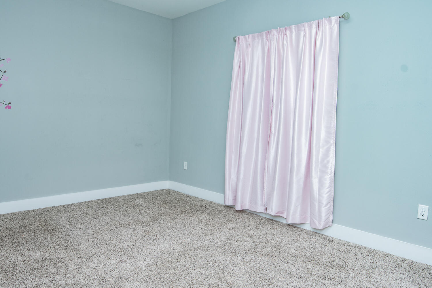 ALICIA PLACE - Residential Lease