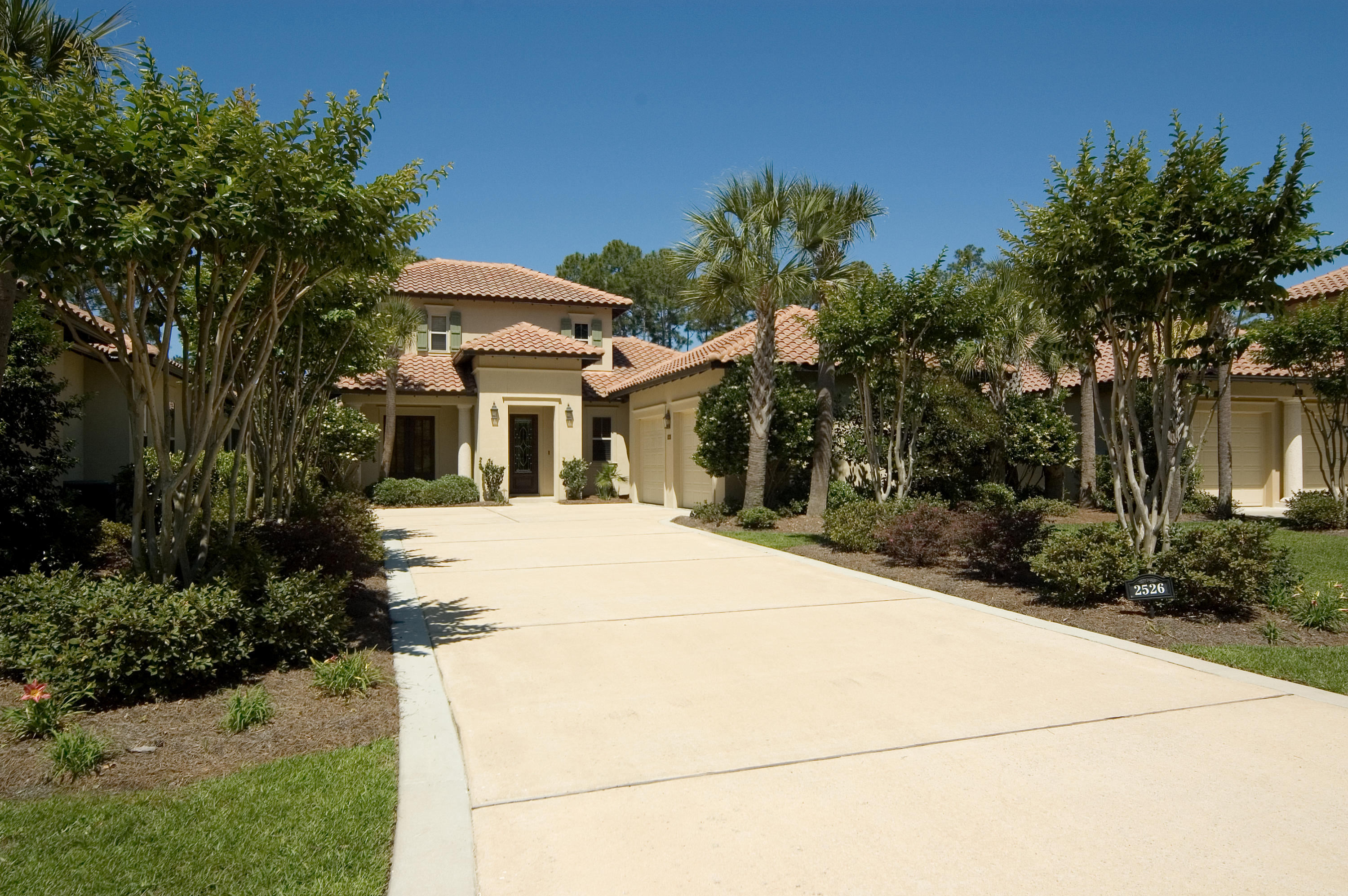 VINEYARD THE - Residential Lease