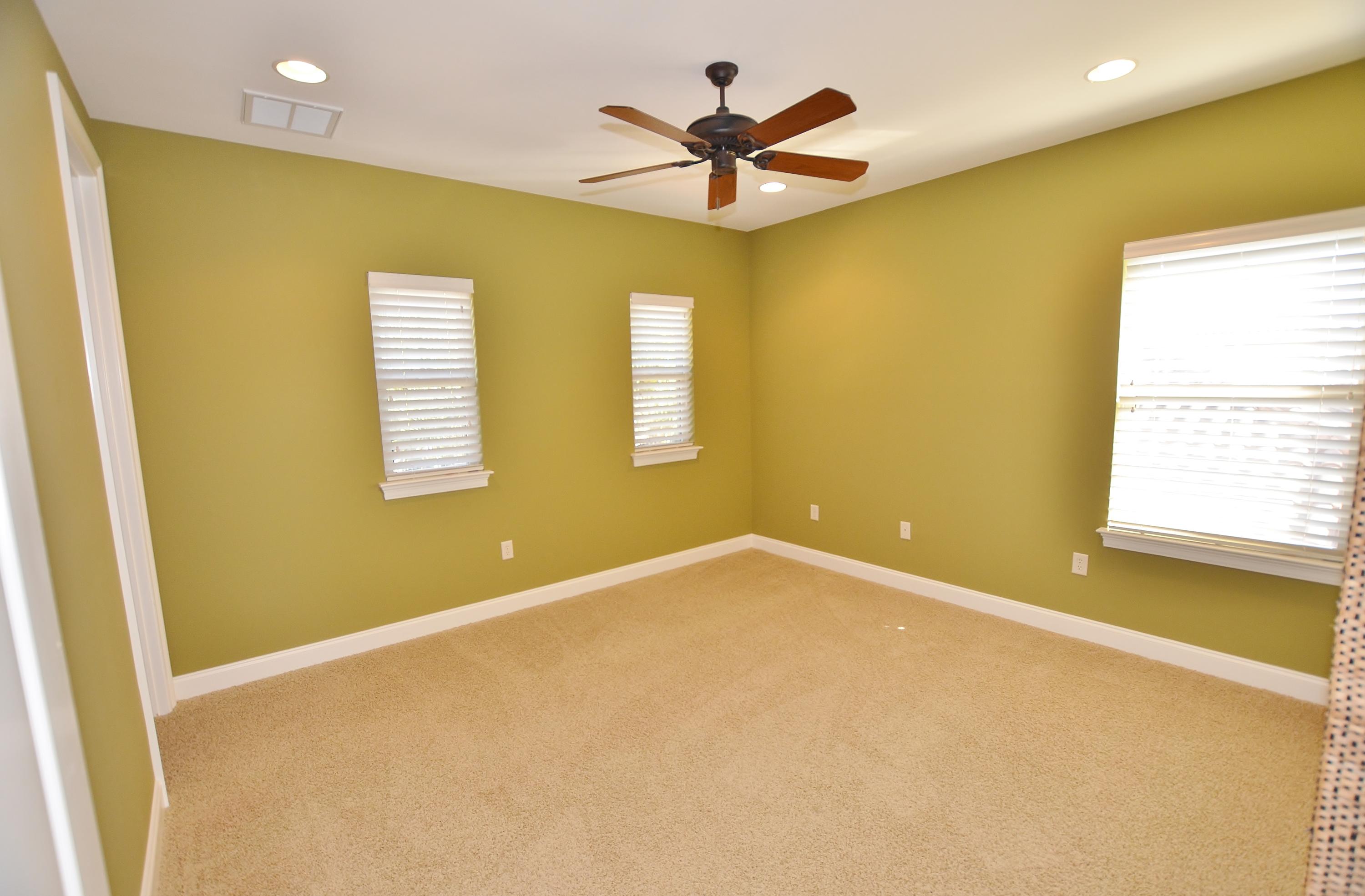 VINEYARD THE - Residential Lease