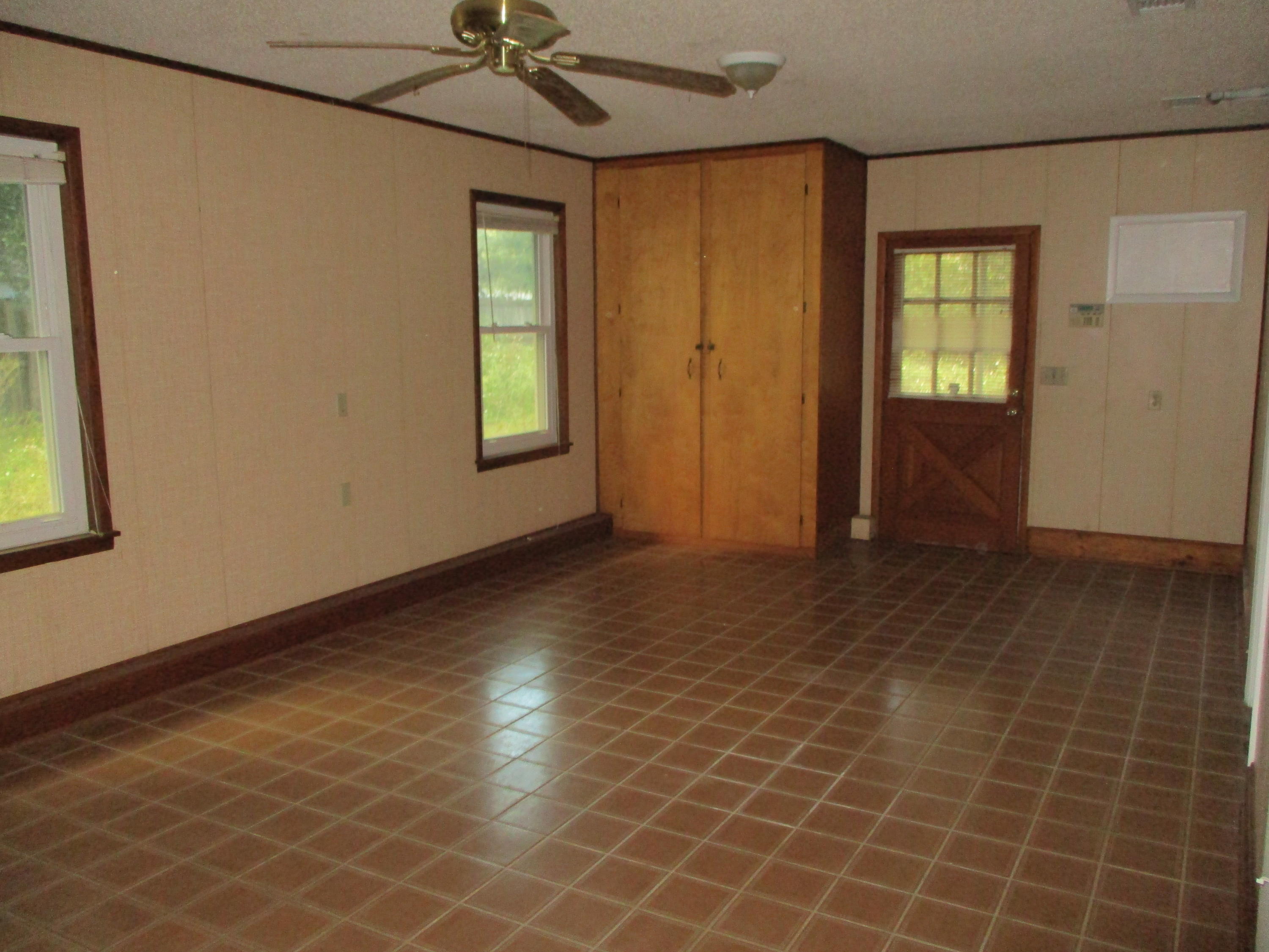 OAKDALE MINI FARMS - Residential