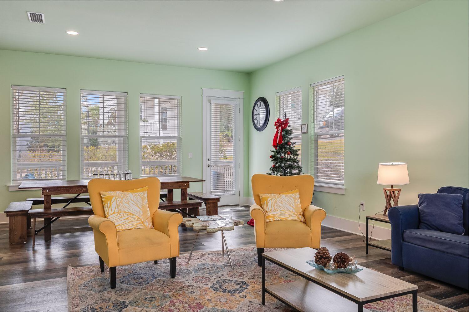 HIGHLAND PARK; HIGHLAND PARKS - Residential