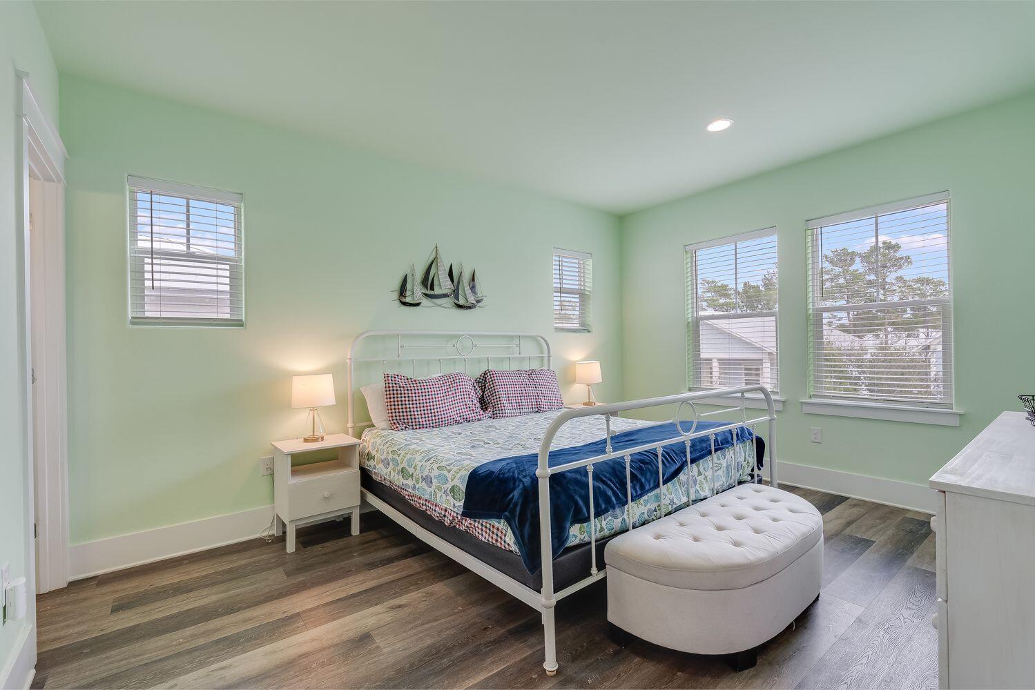 HIGHLAND PARK; HIGHLAND PARKS - Residential