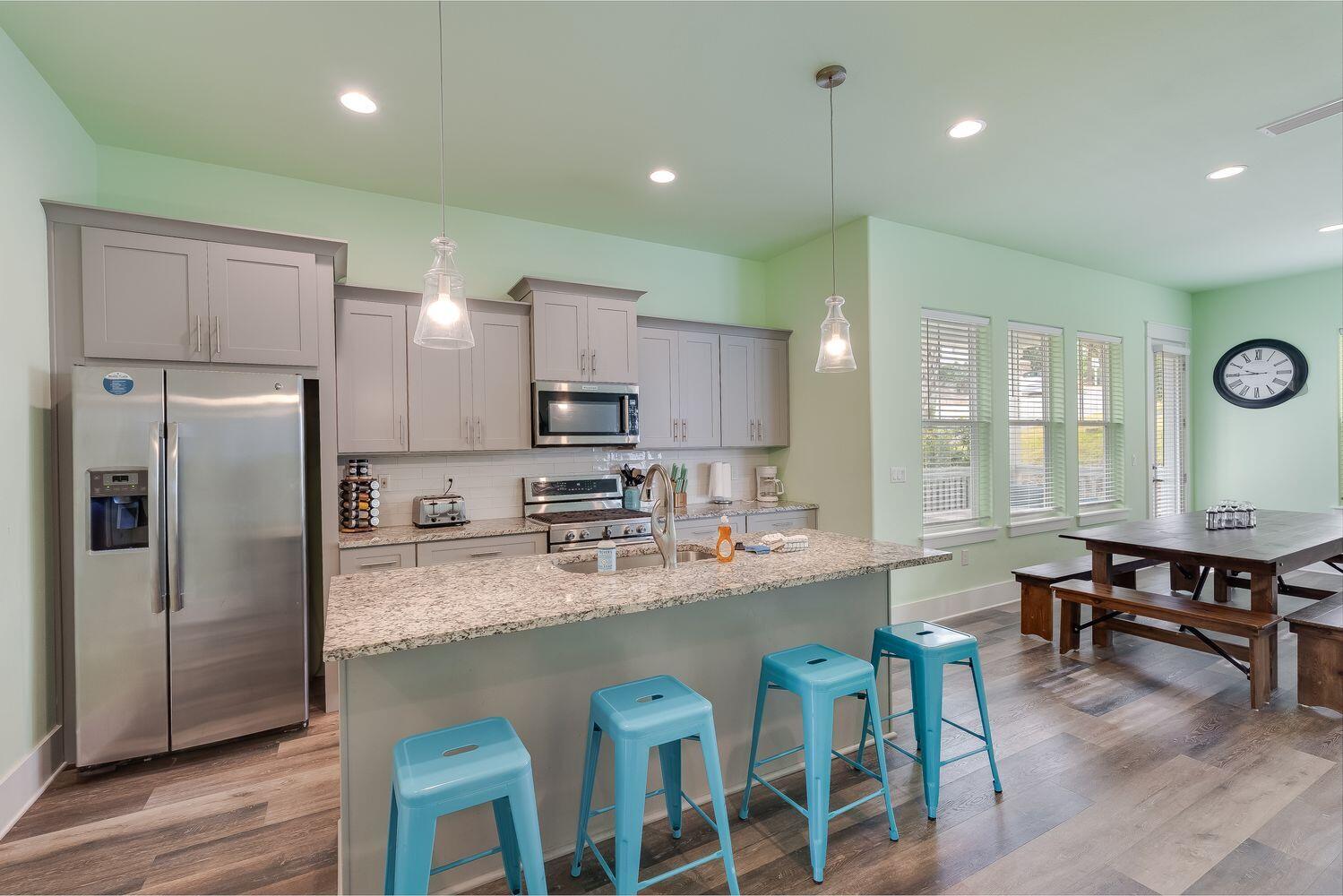 HIGHLAND PARK; HIGHLAND PARKS - Residential