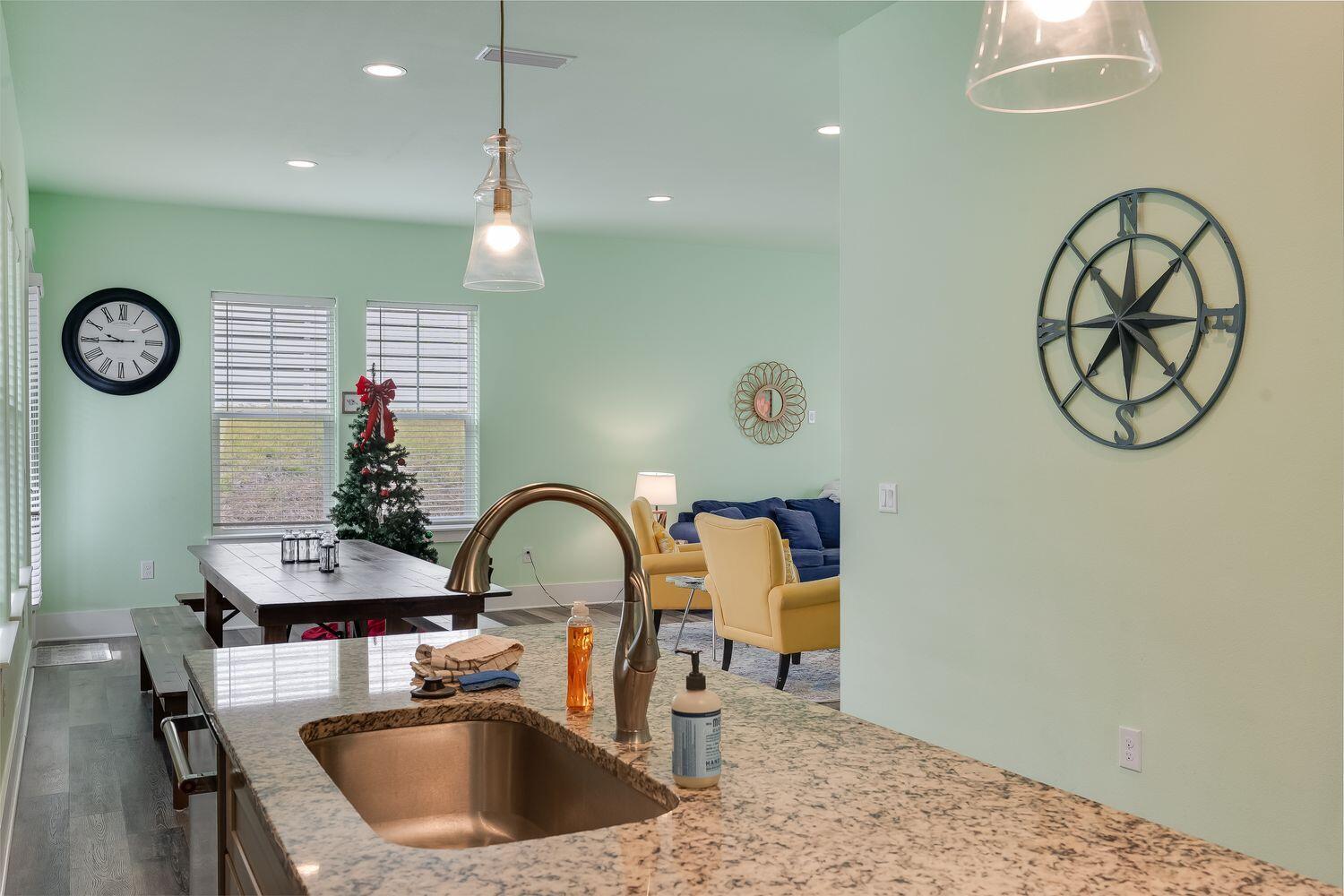HIGHLAND PARK; HIGHLAND PARKS - Residential