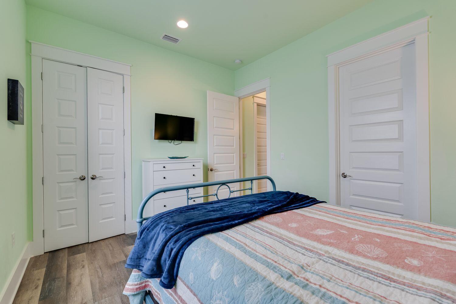 HIGHLAND PARK; HIGHLAND PARKS - Residential