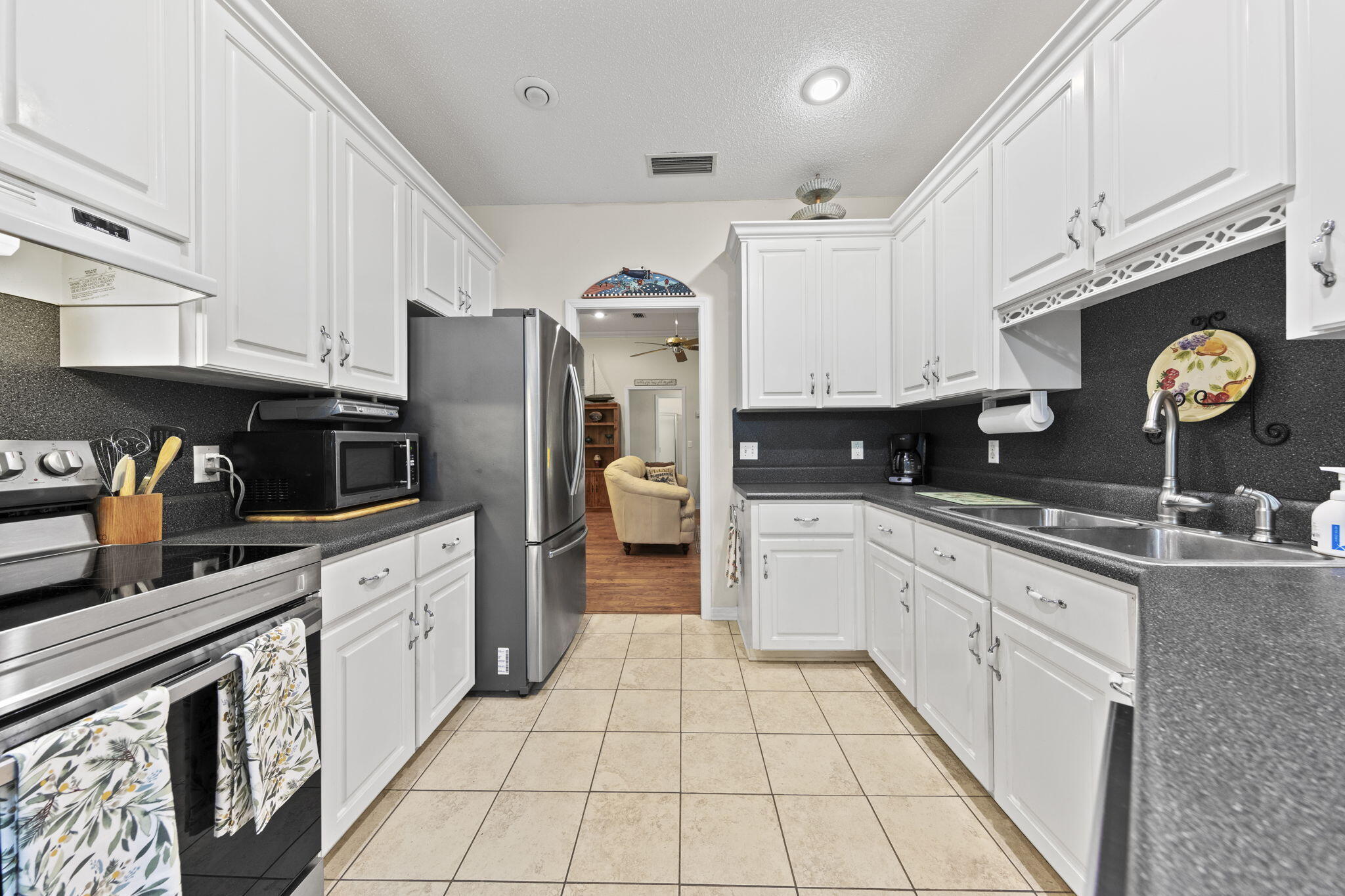 BLUE CYPRESS
BLUELAKE COUNTRY ESTATES - Residential