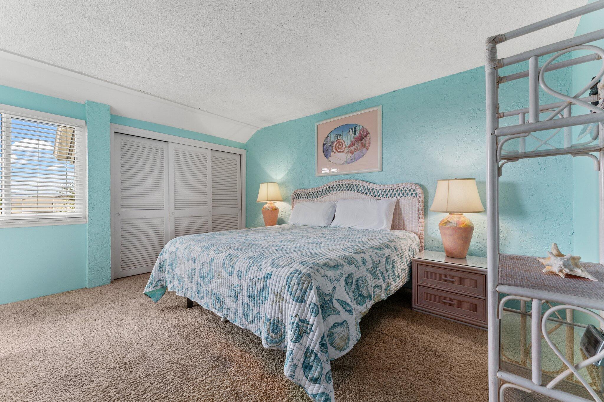 SUGAR BEACH T/H - Residential