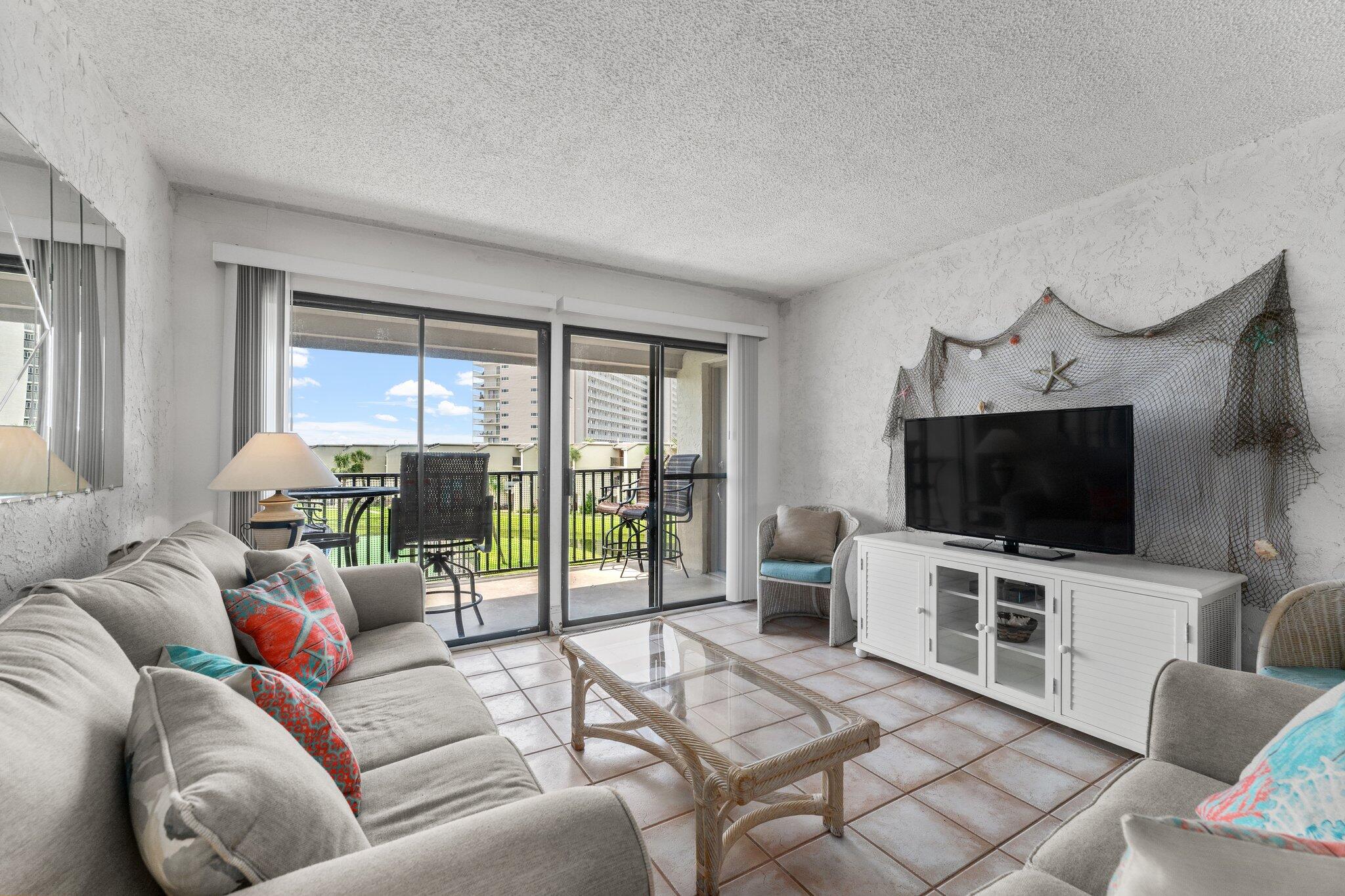 SUGAR BEACH T/H - Residential