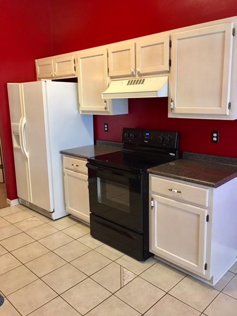 STEEPLECHASE PH 1 - Residential Lease