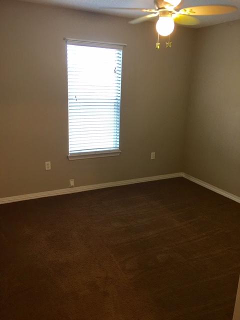 STEEPLECHASE PH 1 - Residential Lease